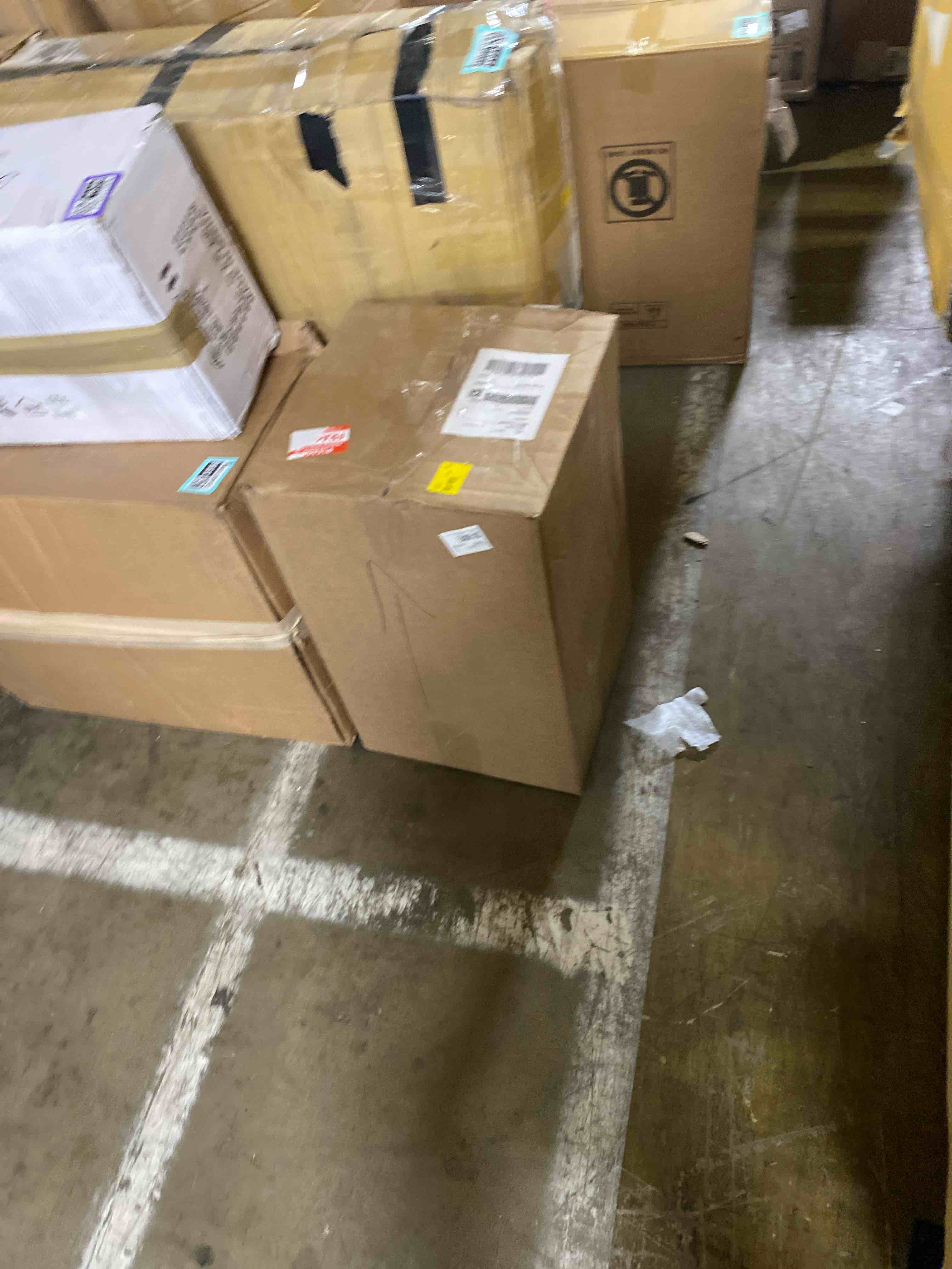 https://s3.amazonaws.com/lotting-images-prod/phillipi/PPE0111637_1730927759847.jpeg