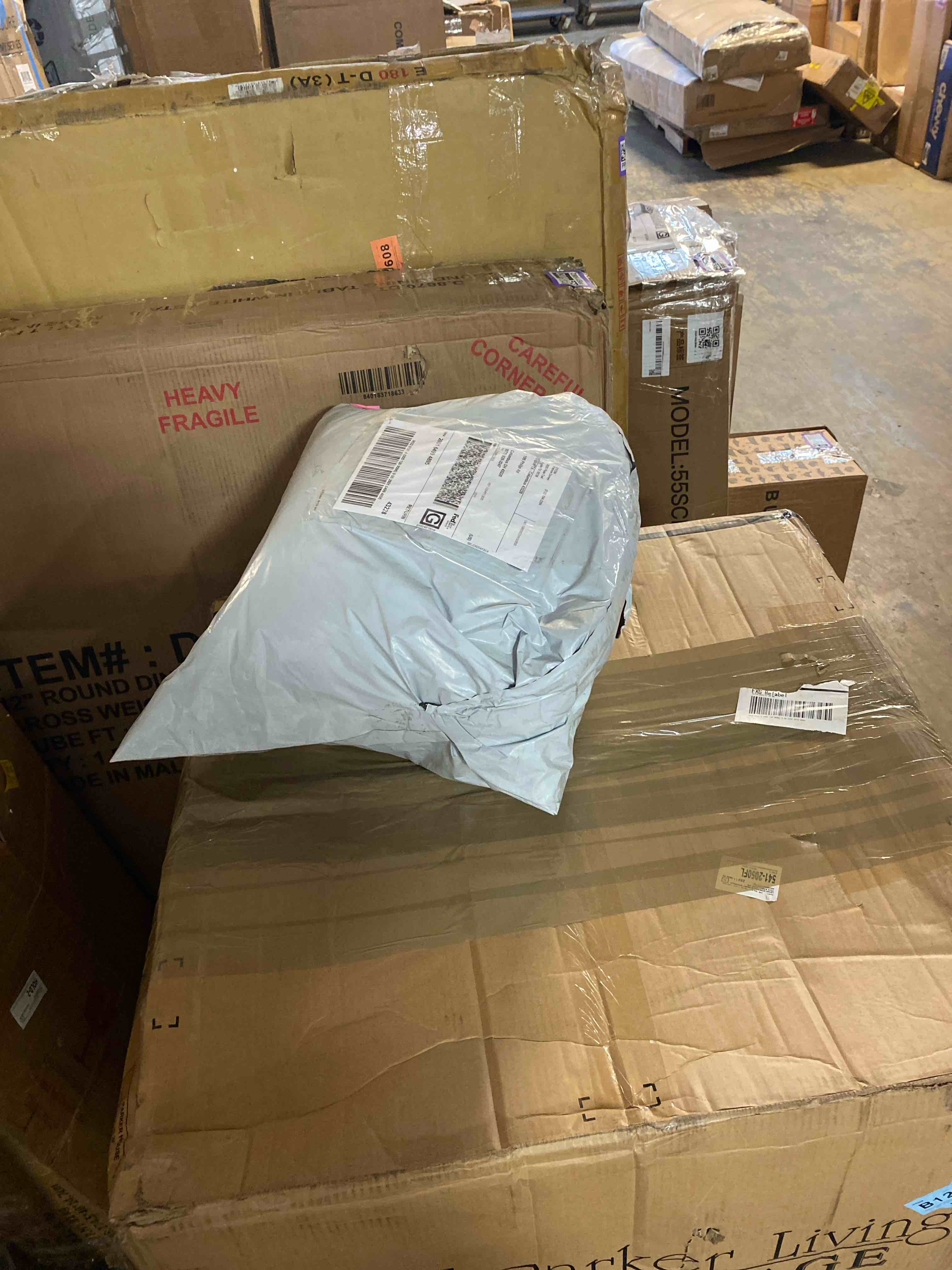 https://s3.amazonaws.com/lotting-images-prod/phillipi/PPE0116857_1728336129368.jpeg