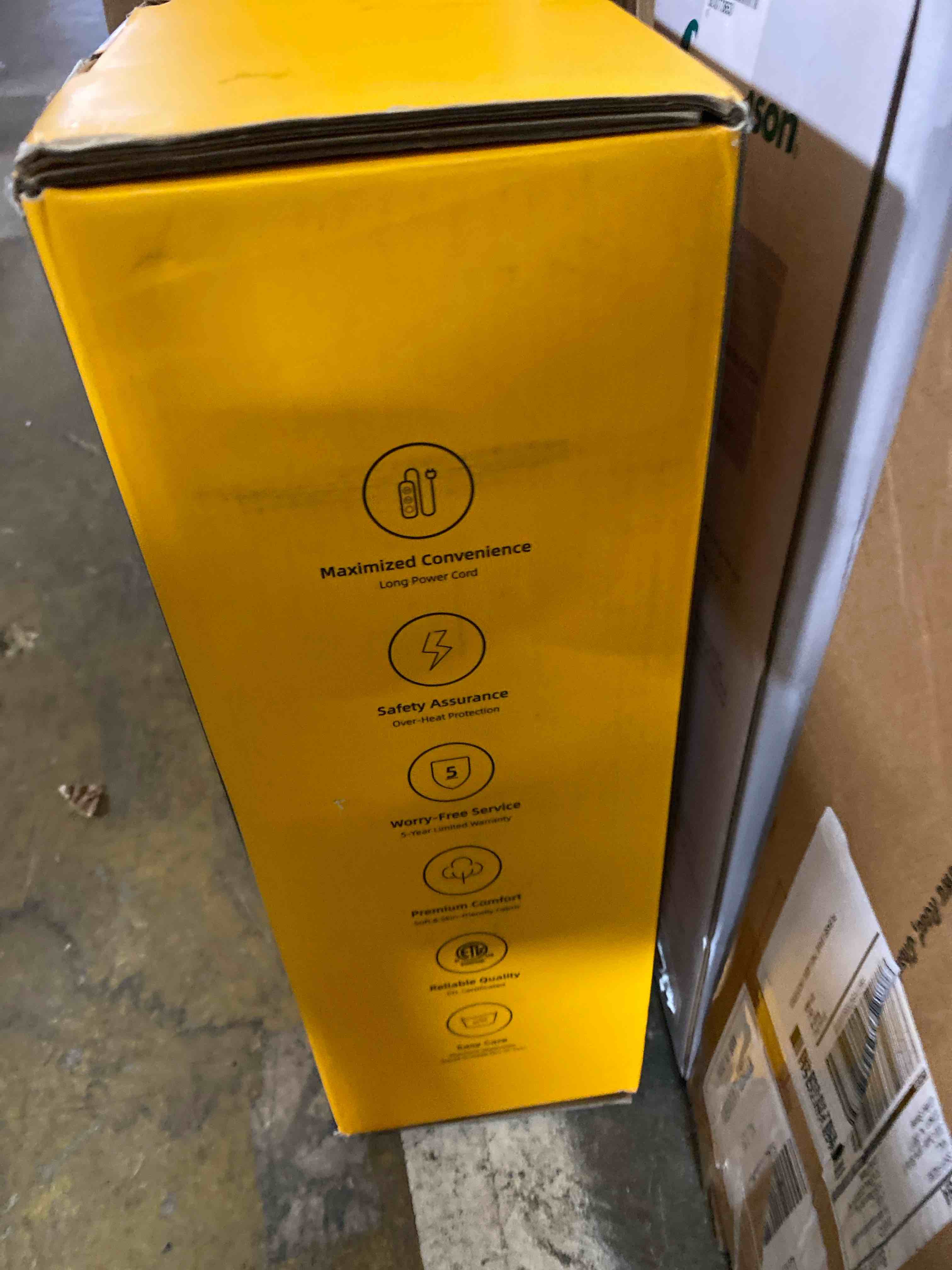 https://s3.amazonaws.com/lotting-images-prod/phillipi/PPE0116888_1728326536263.jpeg