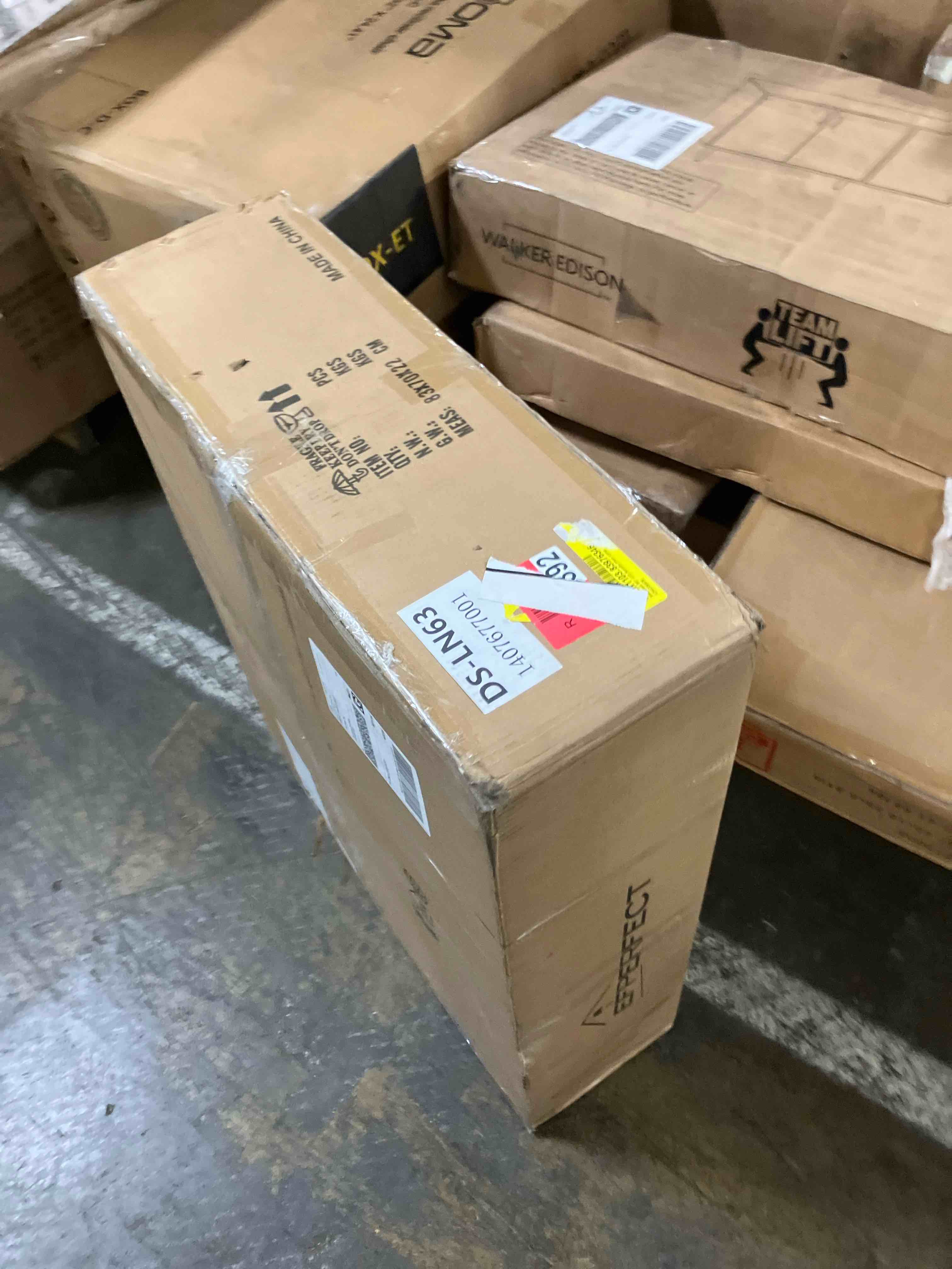 https://s3.amazonaws.com/lotting-images-prod/phillipi/PPE0117320_1728069399114.jpeg