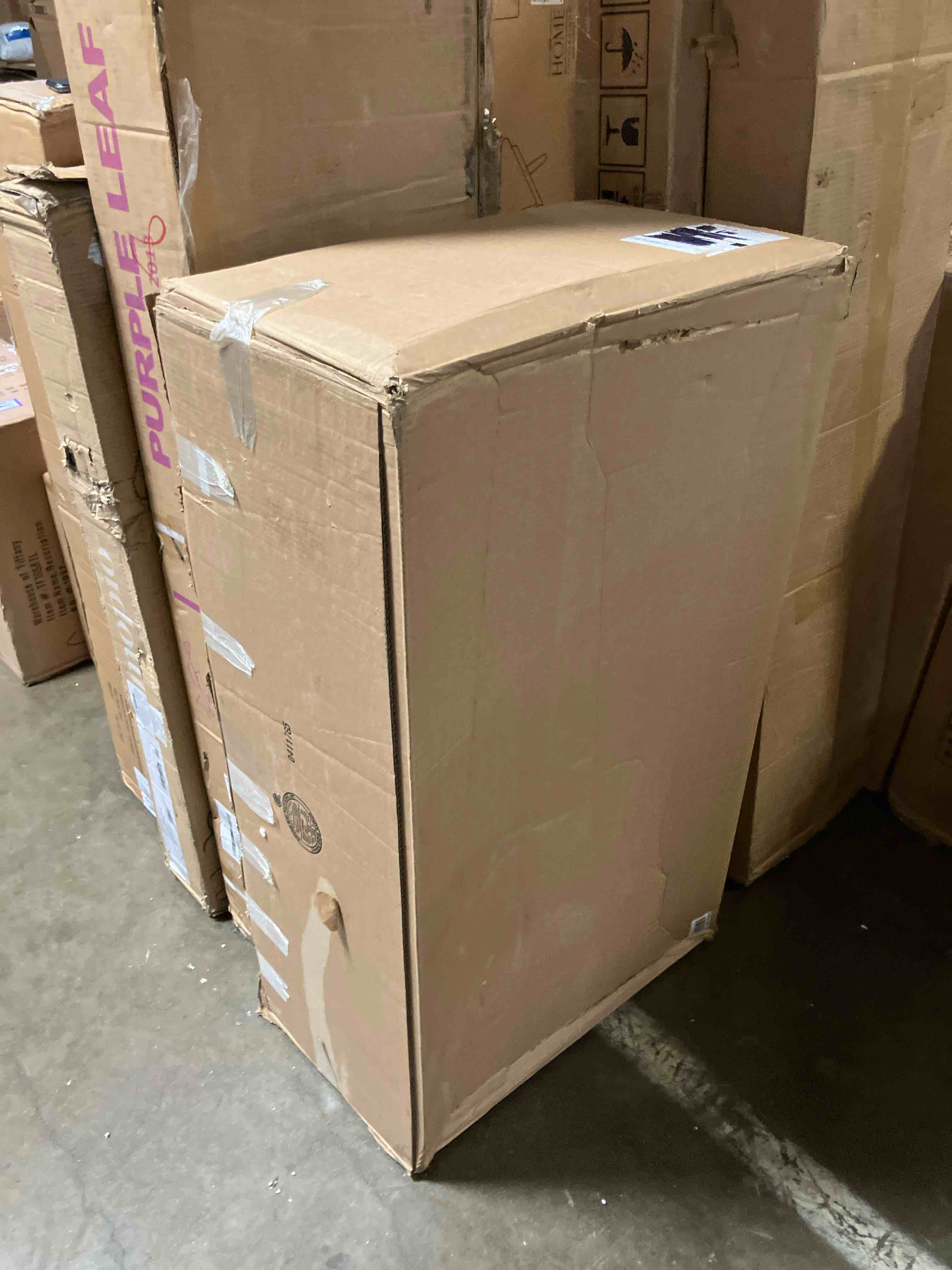 https://s3.amazonaws.com/lotting-images-prod/phillipi/PPE0117353_1728062486898.jpeg