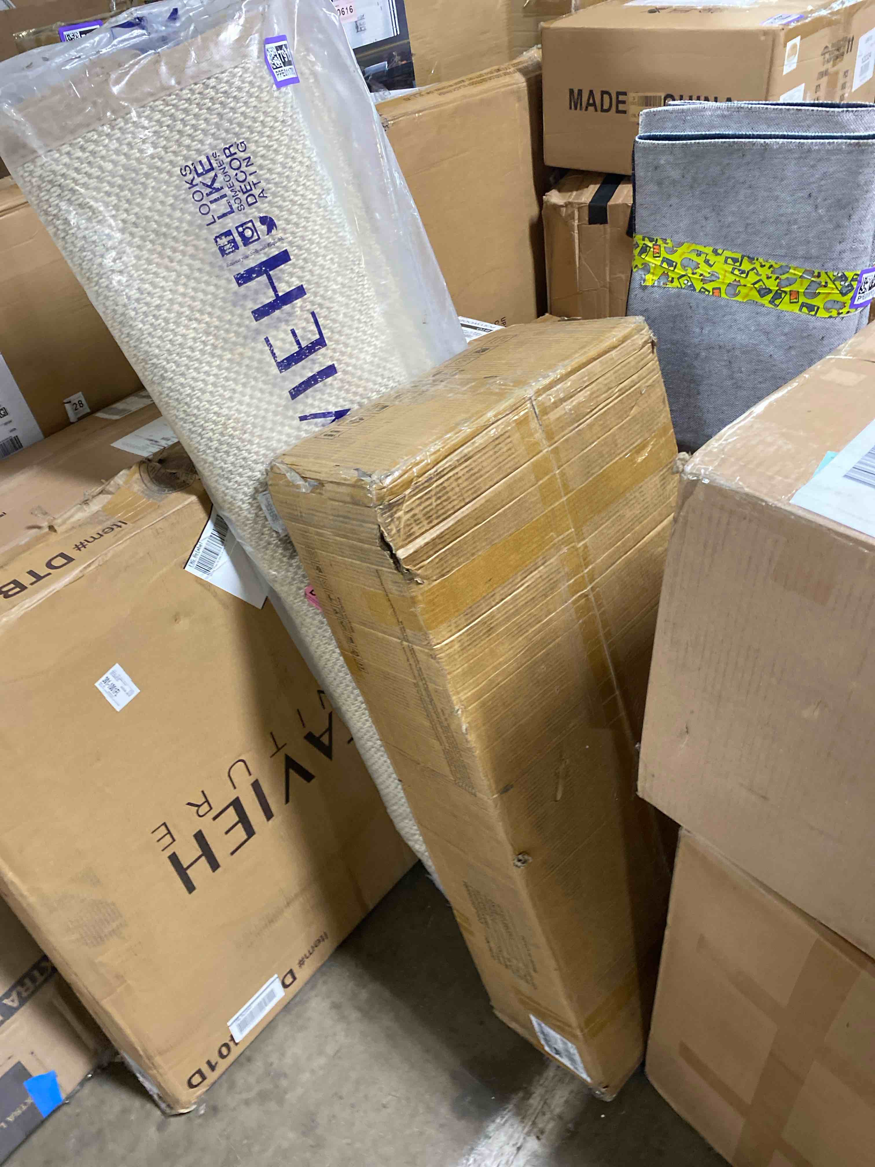 https://s3.amazonaws.com/lotting-images-prod/phillipi/PPE0117909_1727903218857.jpeg