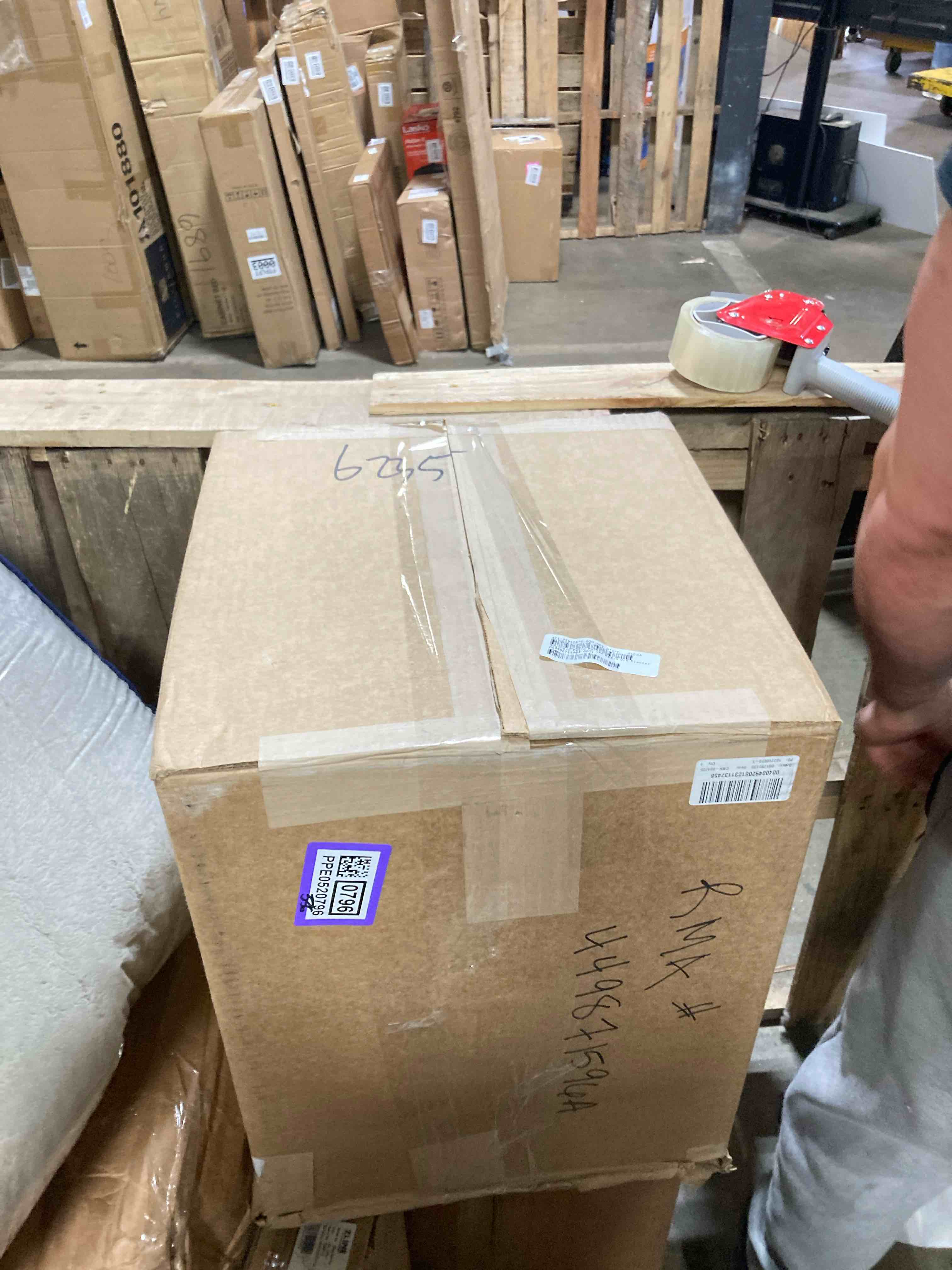 https://s3.amazonaws.com/lotting-images-prod/phillipi/PPE0520796_1741285404559.jpeg