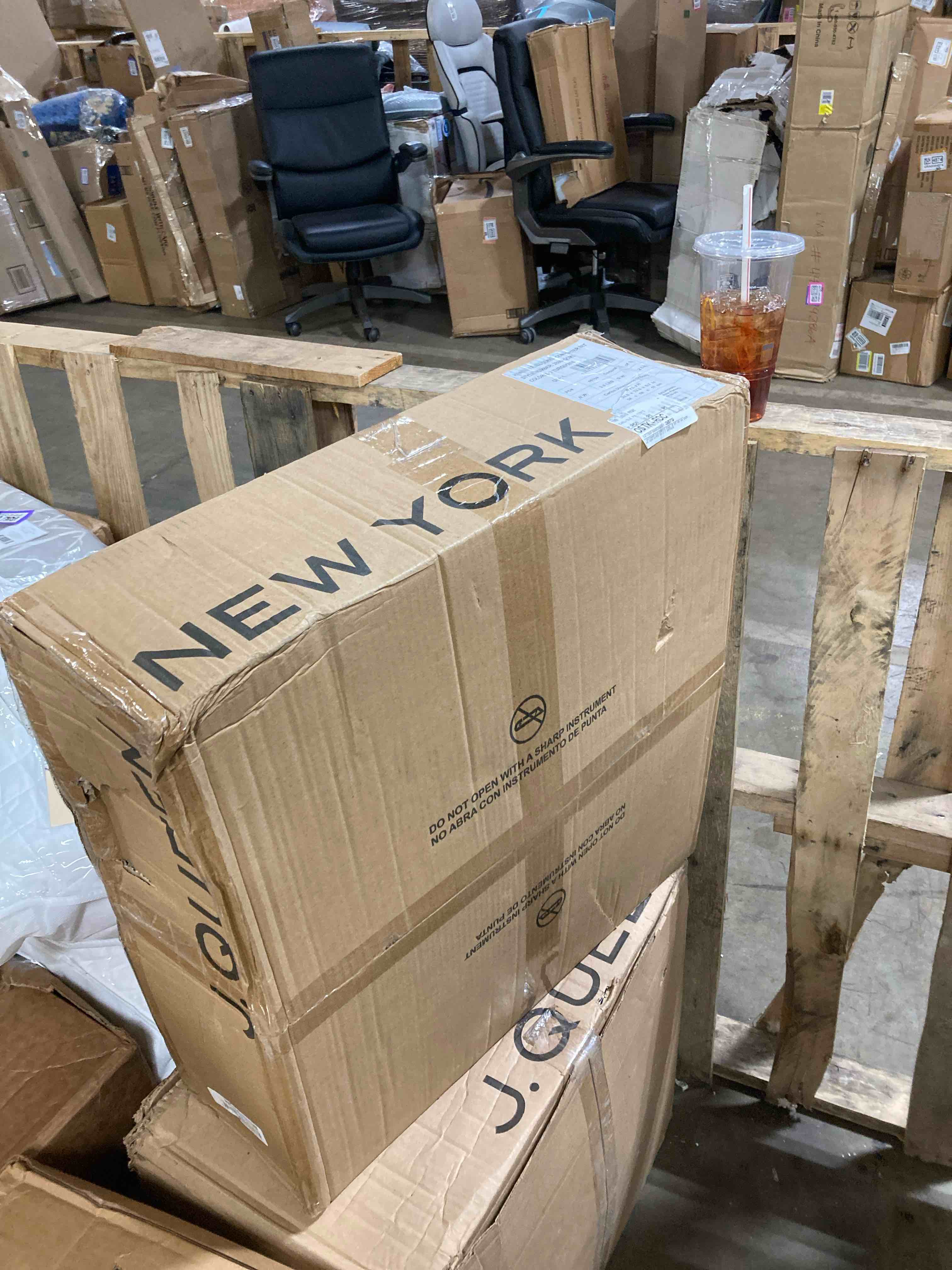 https://s3.amazonaws.com/lotting-images-prod/phillipi/PPE0520813_1741284458875.jpeg