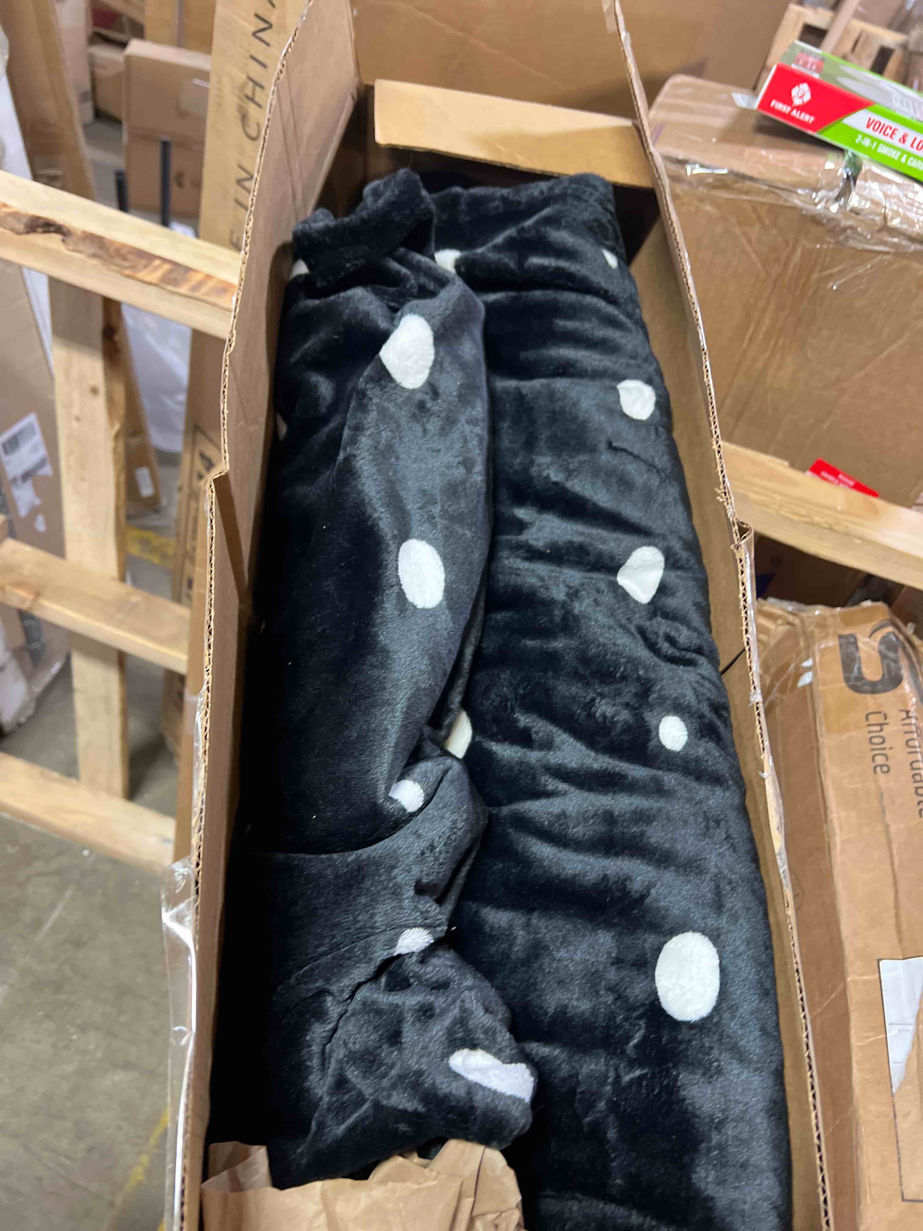 https://s3.amazonaws.com/lotting-images-prod/phillipi/PPE0526840_1738958001901.jpeg