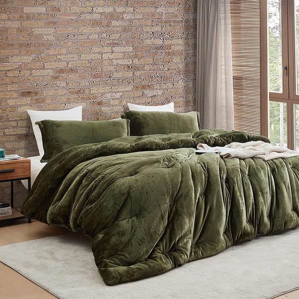 Thicker Than Thick - Coma Inducer® Oversized Comforter Set - Standard Plush Filling - Winter Moss - Oversized King