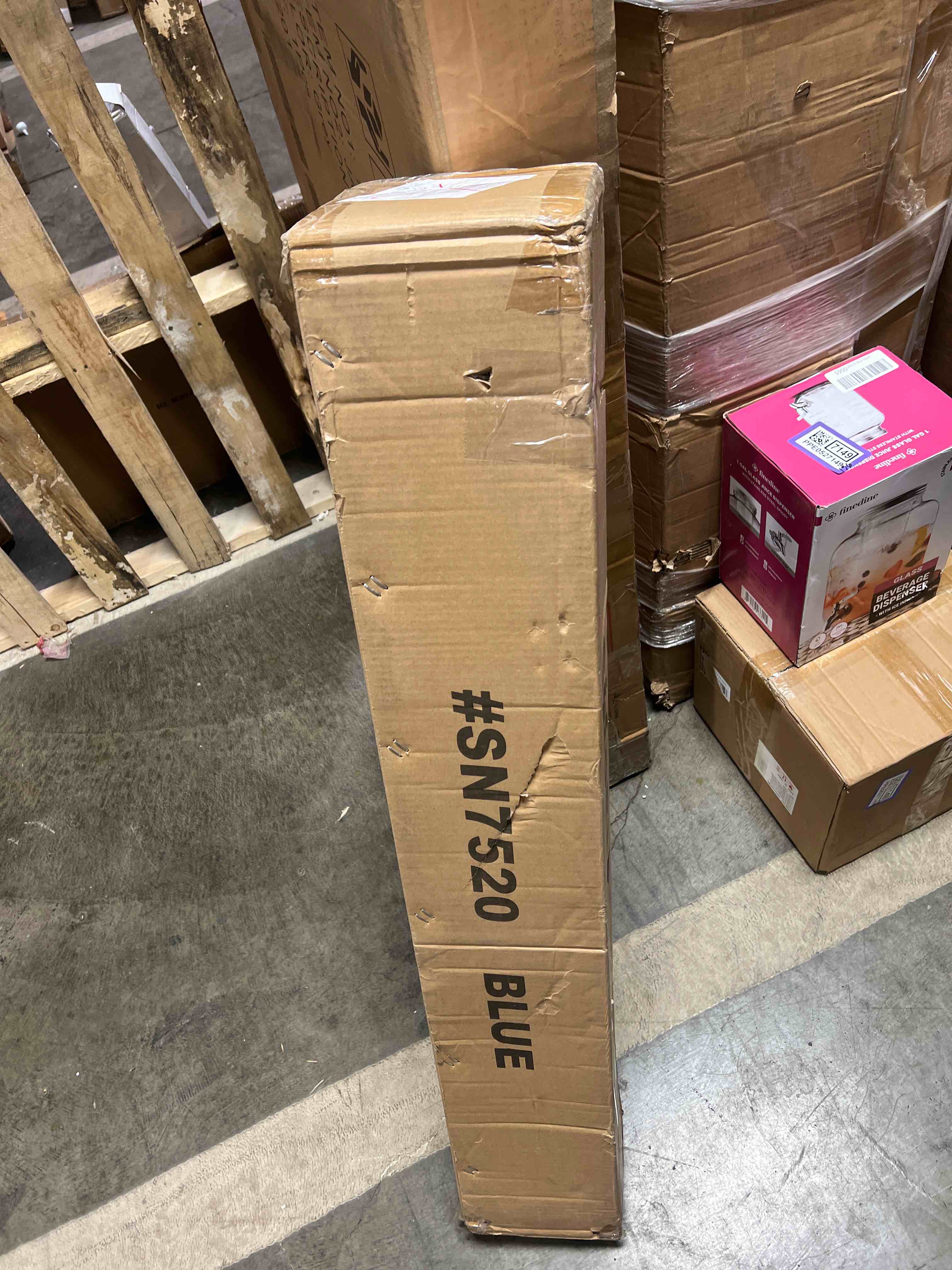 https://s3.amazonaws.com/lotting-images-prod/phillipi/PPE0527150_1738426743256.jpeg