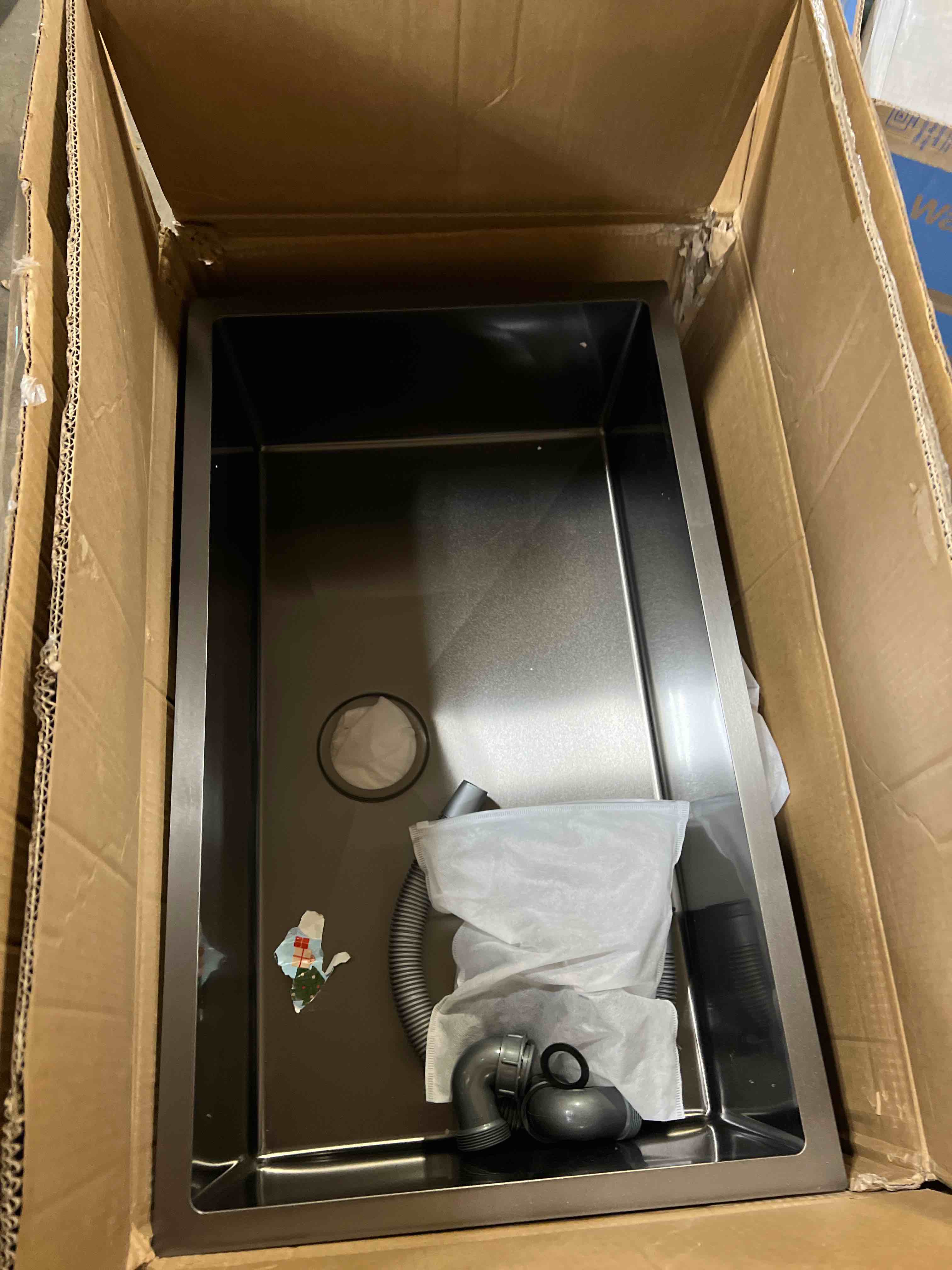 https://s3.amazonaws.com/lotting-images-prod/phillipi/PPE0527616_1737577864218.jpeg