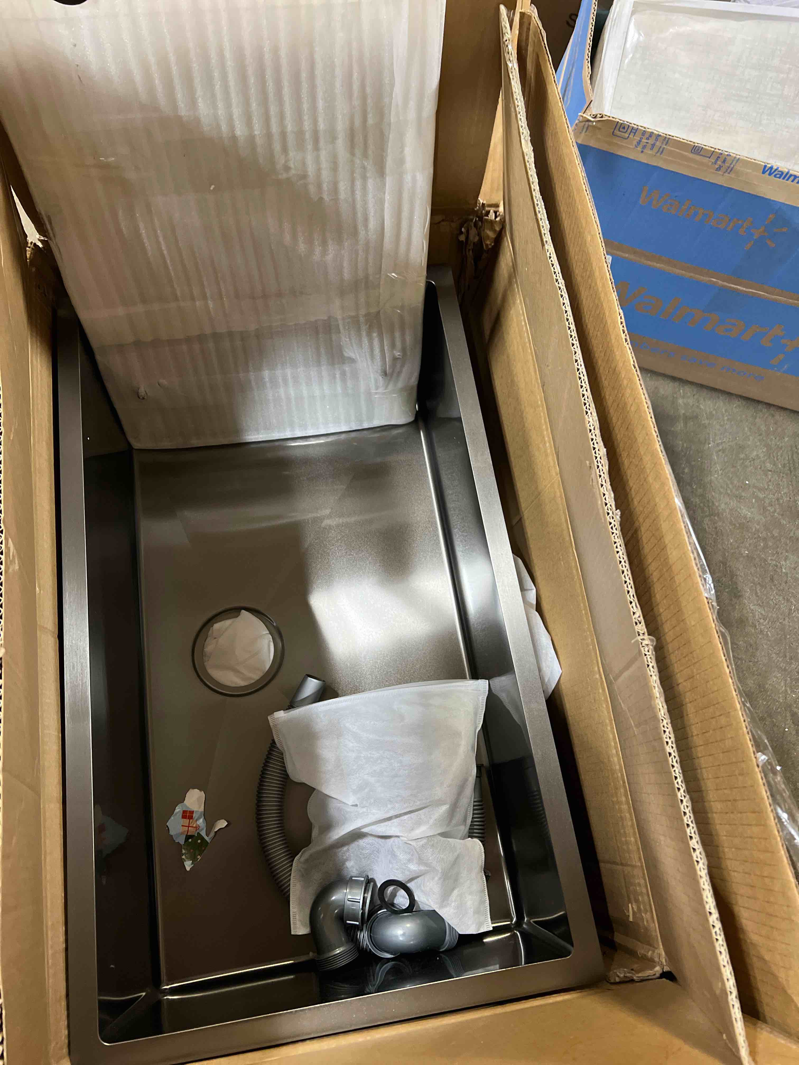 https://s3.amazonaws.com/lotting-images-prod/phillipi/PPE0527616_1737577872949.jpeg