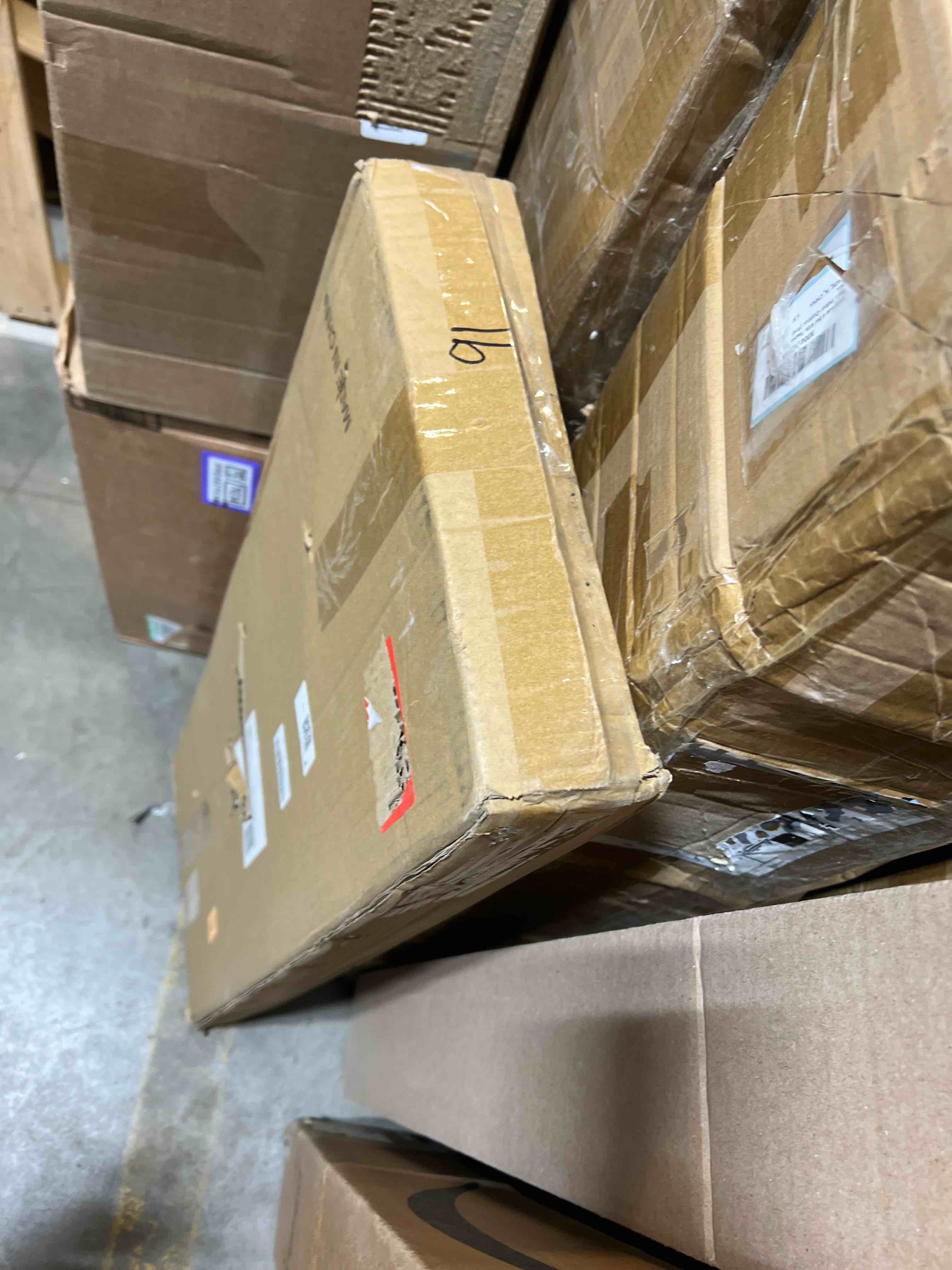 https://s3.amazonaws.com/lotting-images-prod/phillipi/PPE0527637_1737311093360.jpeg
