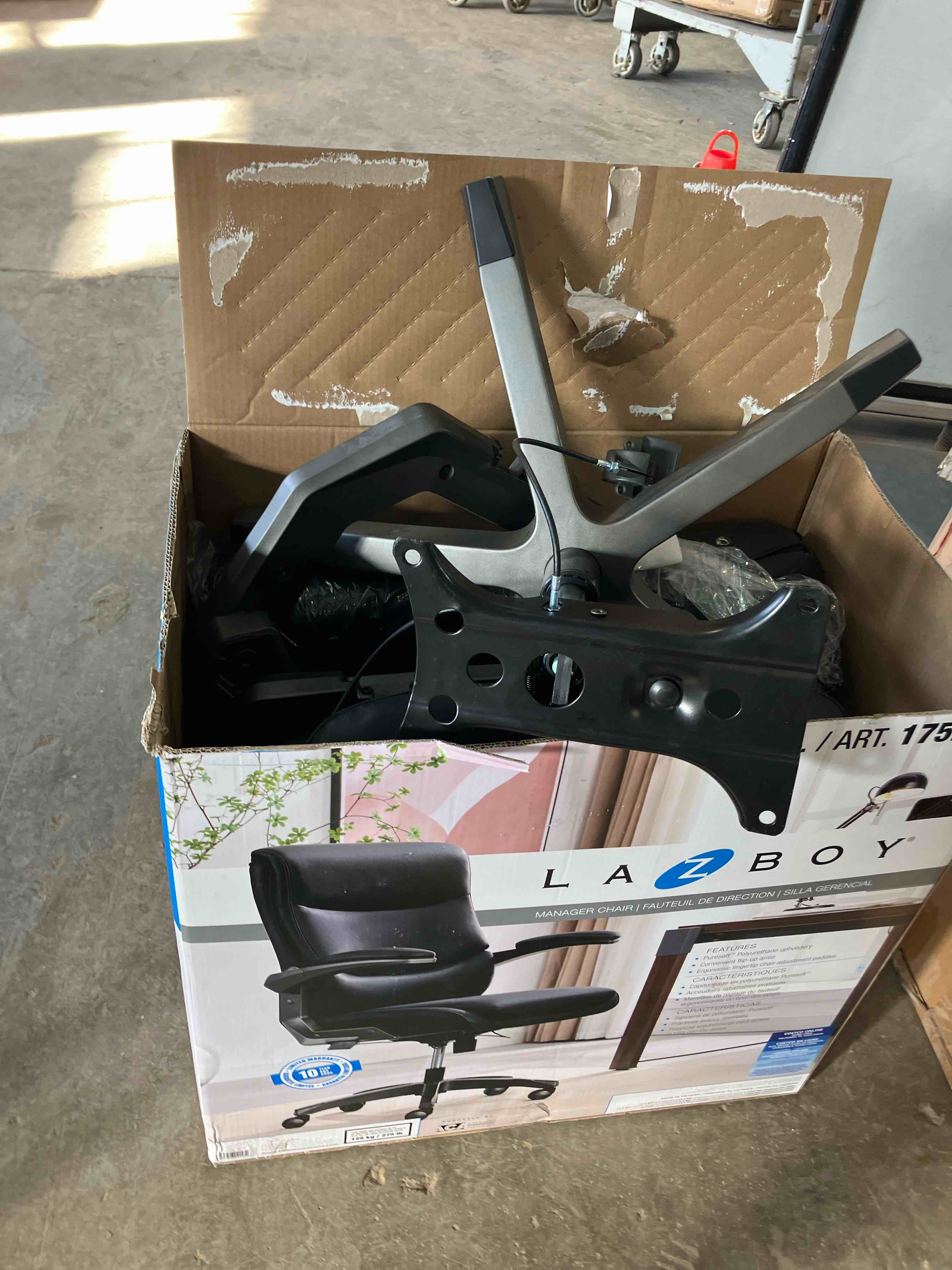 https://s3.amazonaws.com/lotting-images-prod/phillipi/PPE0528592_1737041490660.jpeg