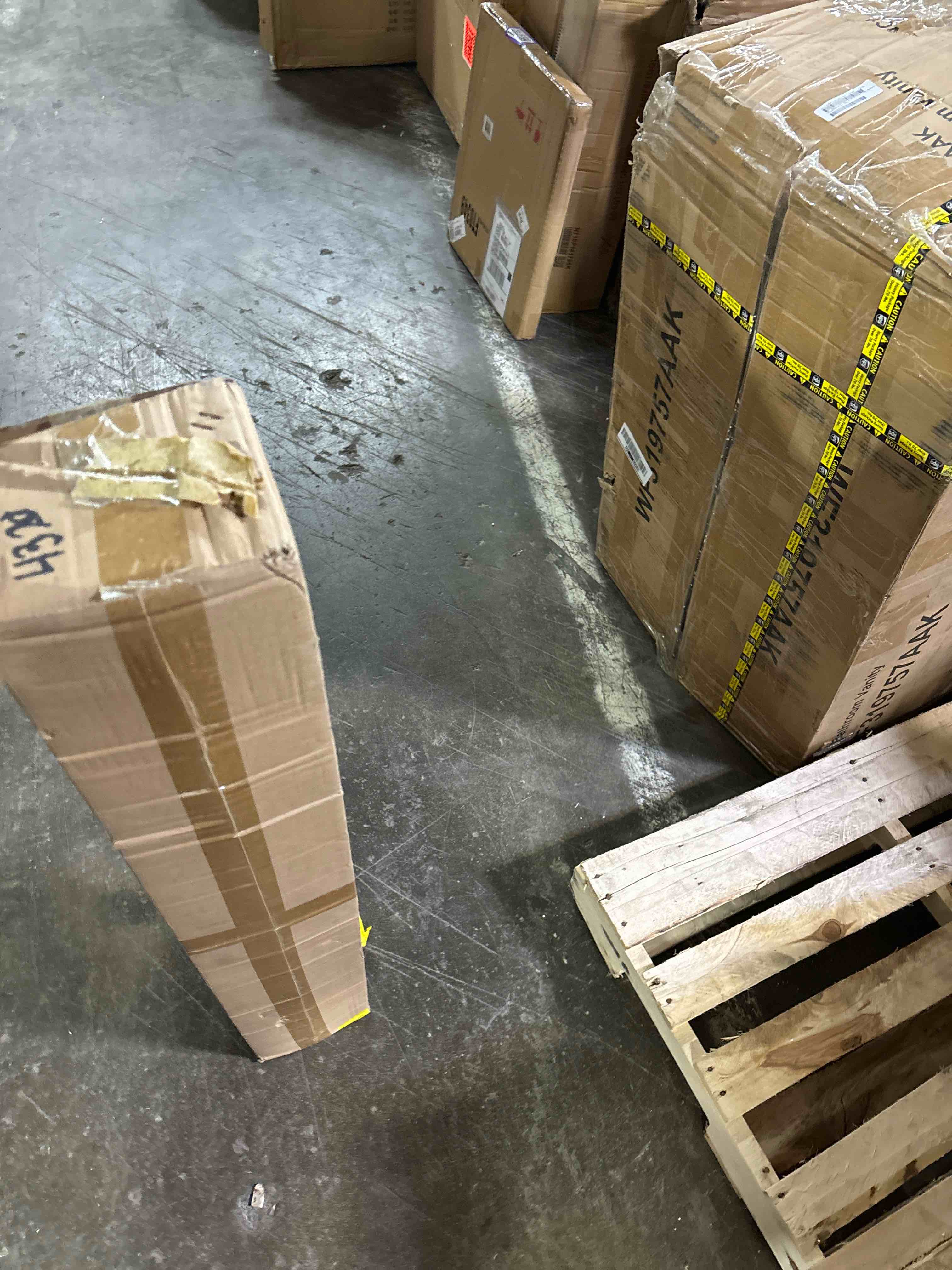 https://s3.amazonaws.com/lotting-images-prod/phillipi/PPE0531467_1737668119628.jpeg
