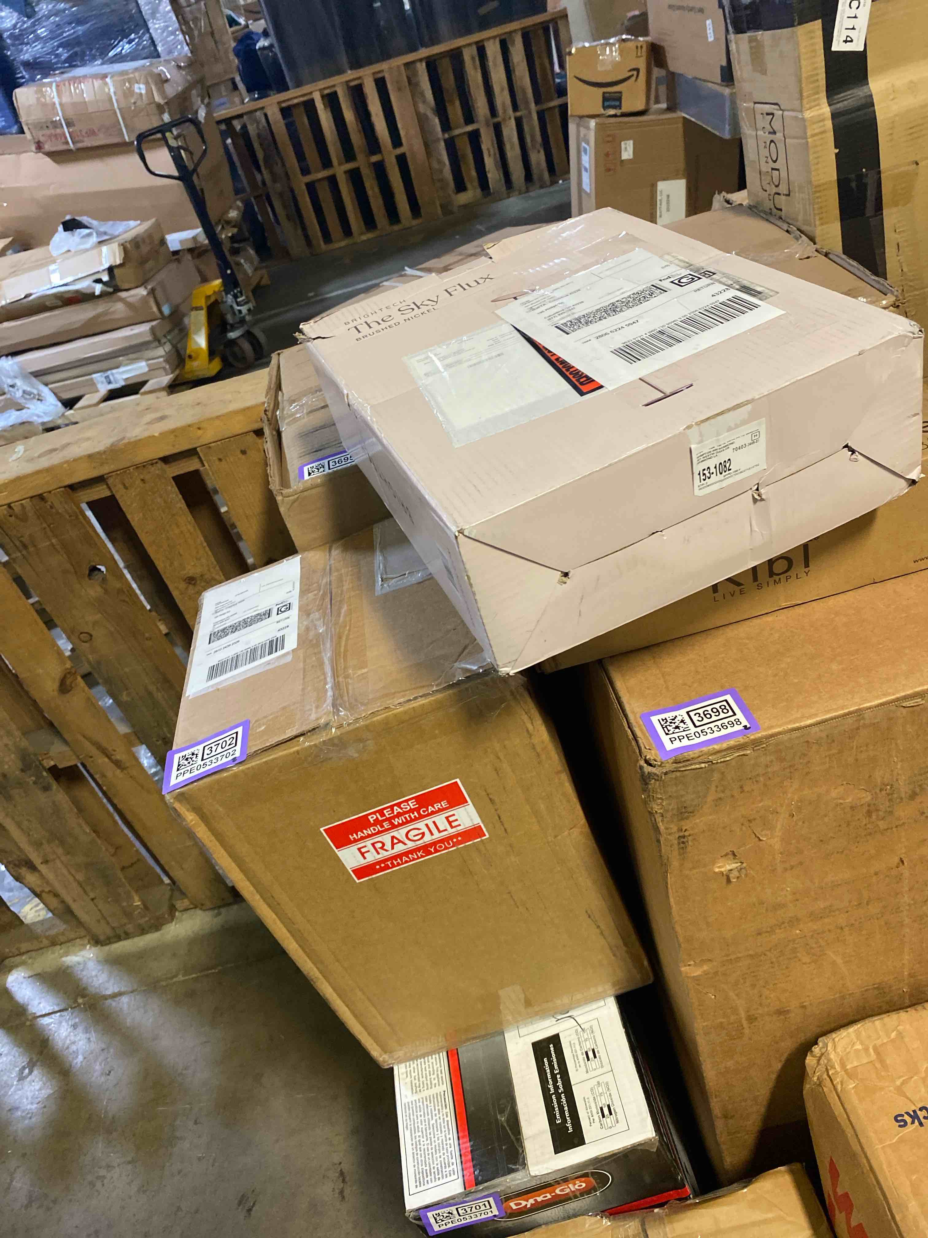 https://s3.amazonaws.com/lotting-images-prod/phillipi/PPE0533707_1729893167986.jpeg