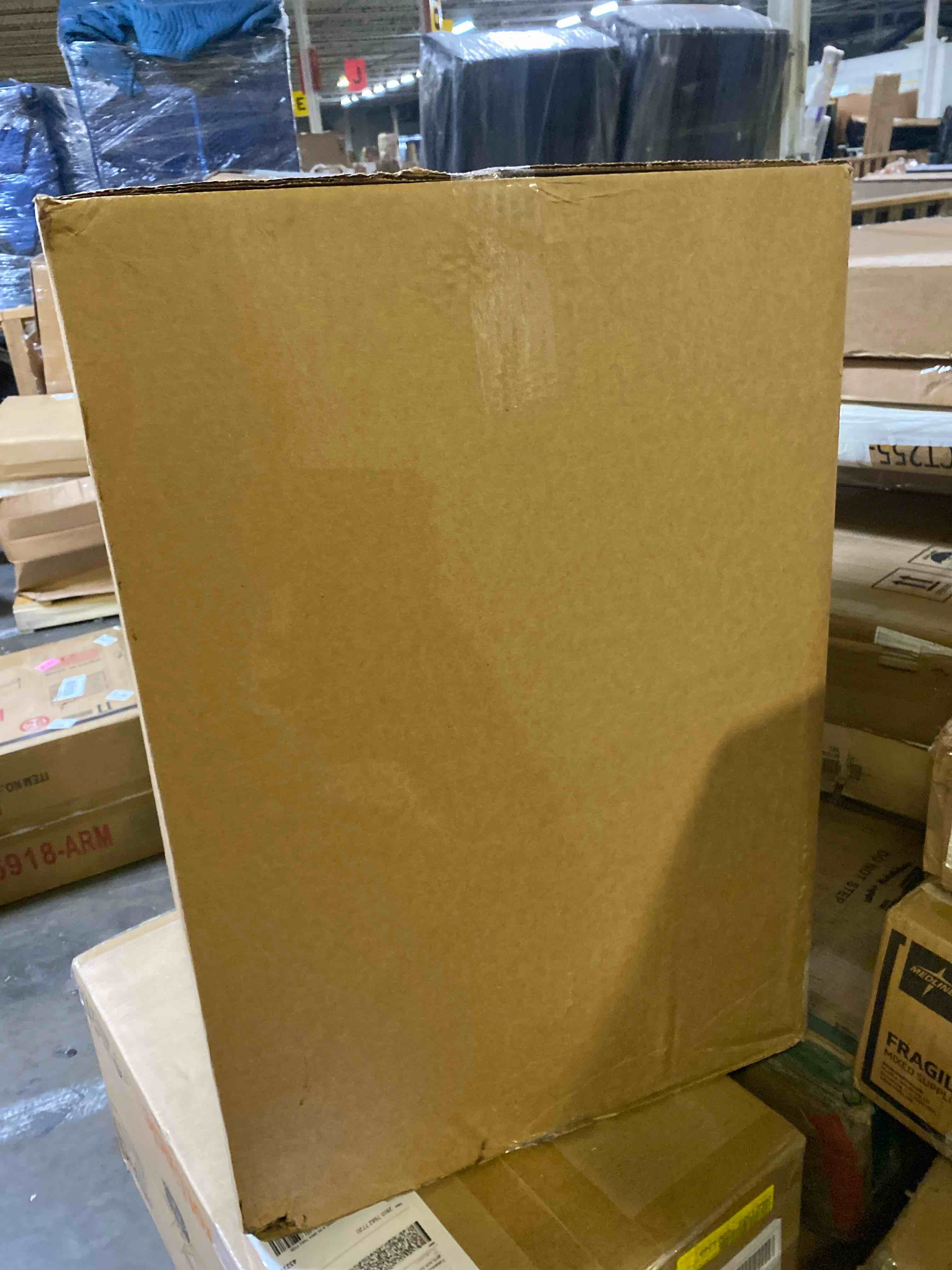 https://s3.amazonaws.com/lotting-images-prod/phillipi/PPE0533960_1729890757675.jpeg