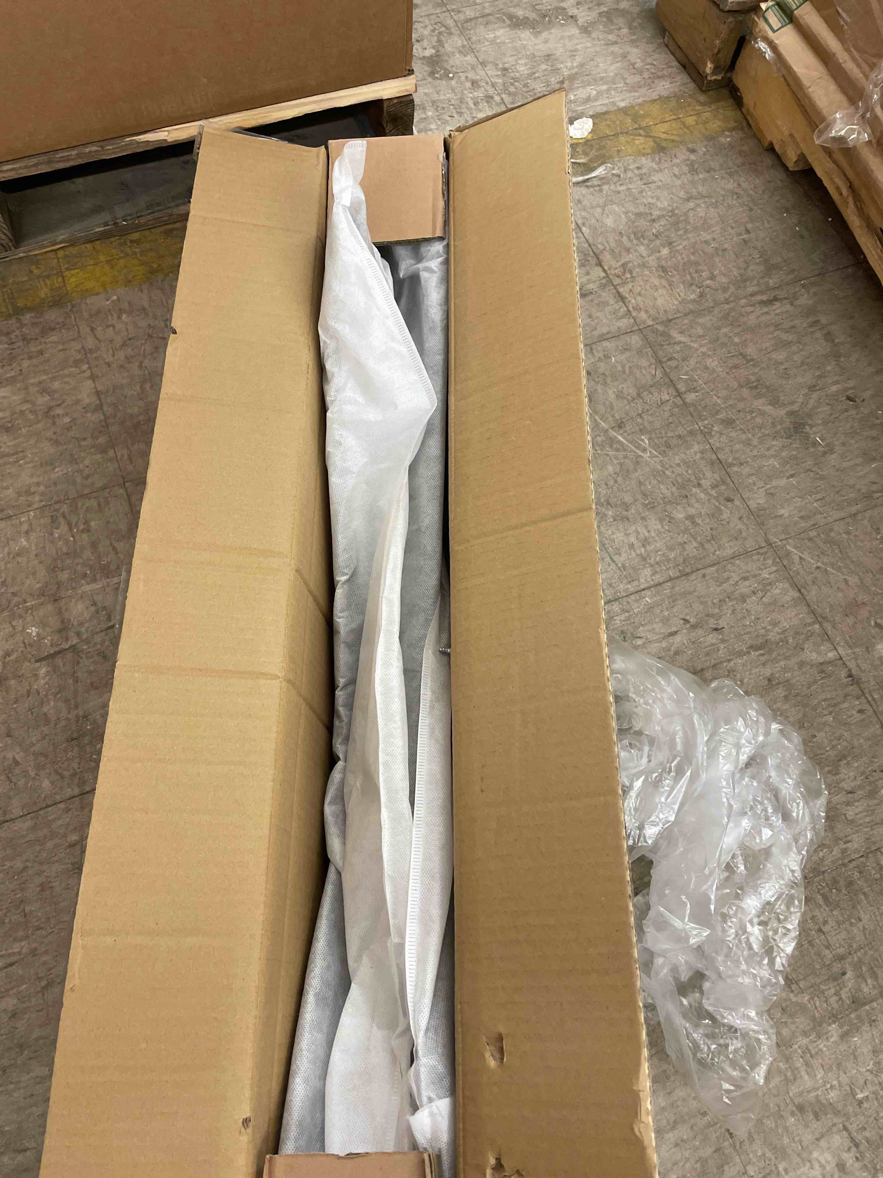 https://s3.amazonaws.com/lotting-images-prod/phillipi/PPE0534276_1737405206228.jpeg