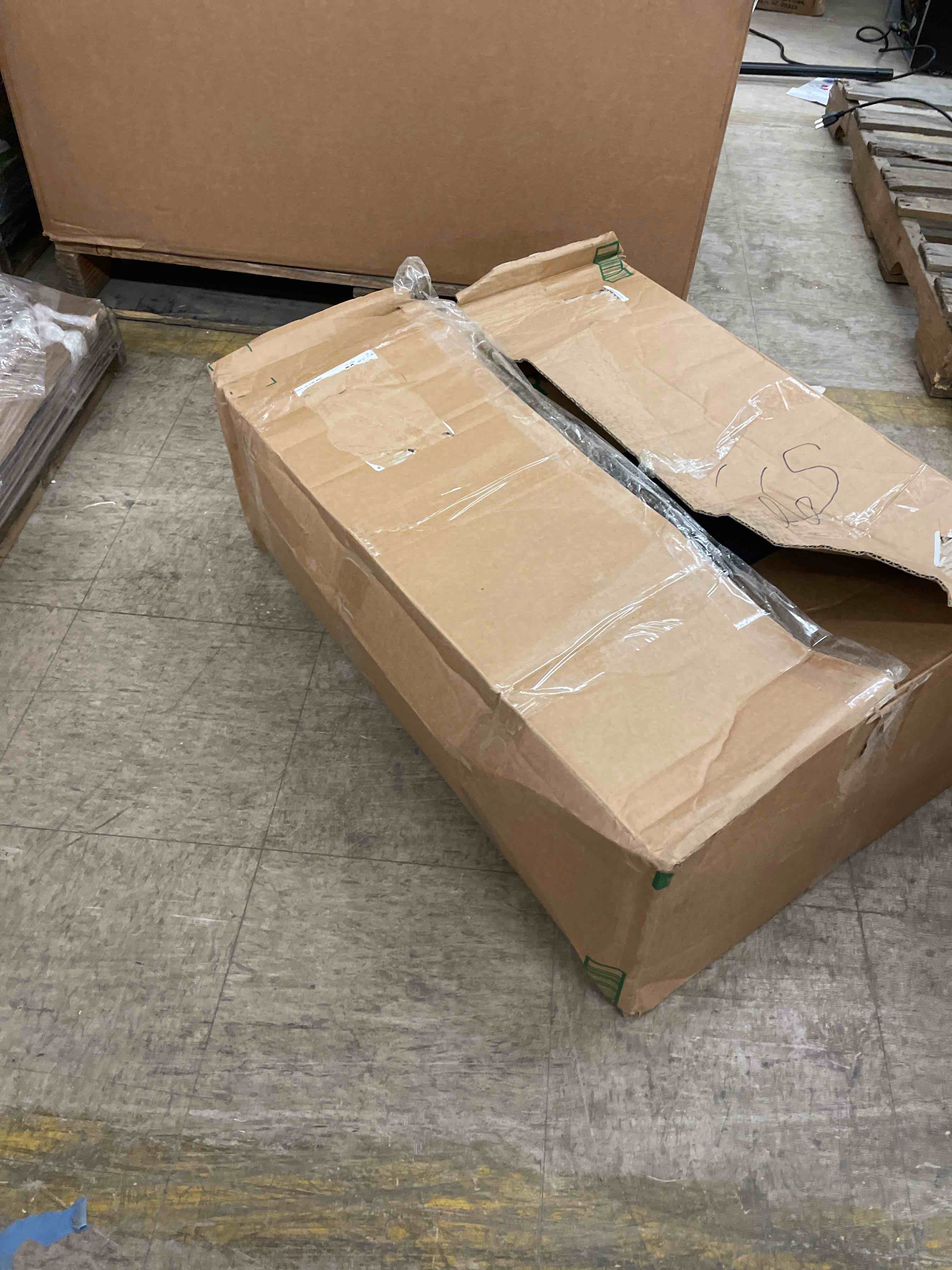 https://s3.amazonaws.com/lotting-images-prod/phillipi/PPE0534278_1737404822667.jpeg