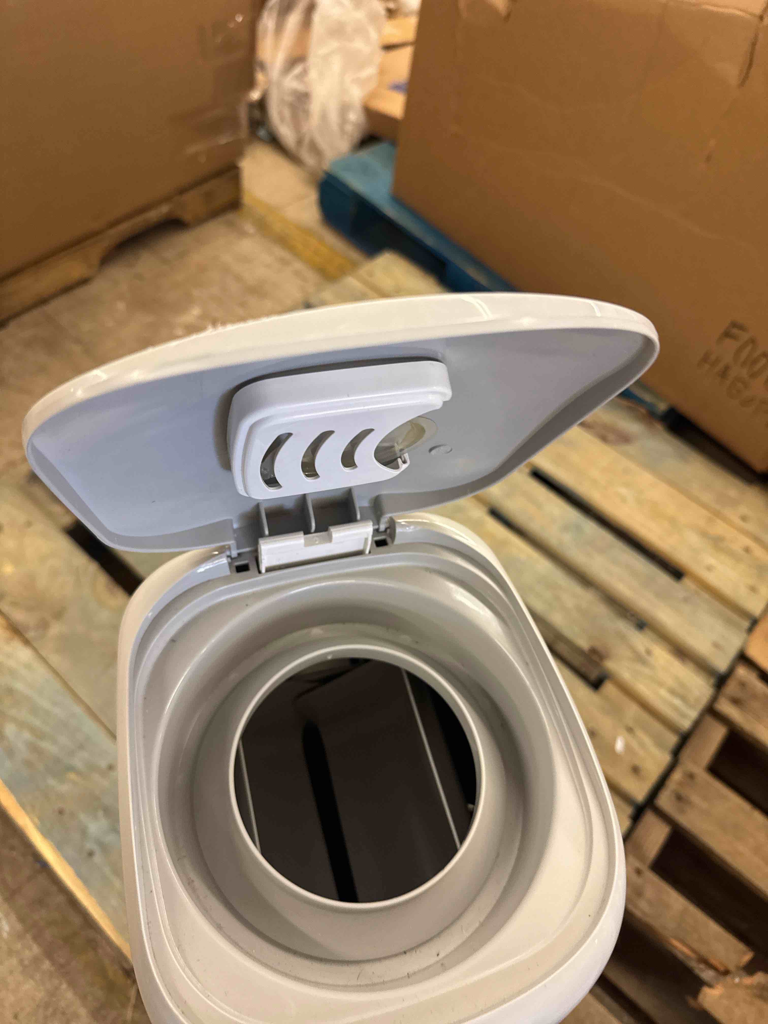 https://s3.amazonaws.com/lotting-images-prod/phillipi/PPE0534744_1736178146157.jpeg