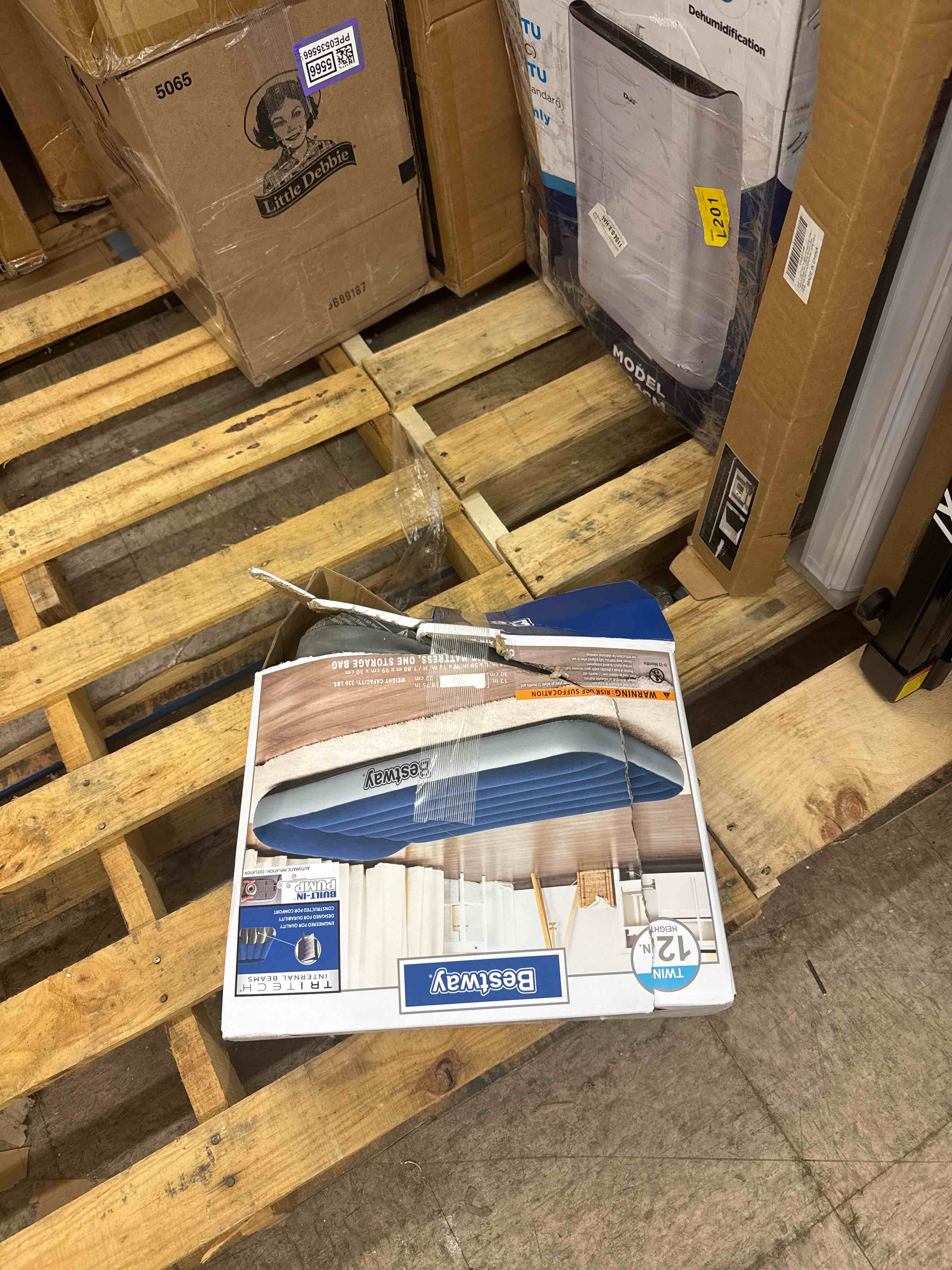https://s3.amazonaws.com/lotting-images-prod/phillipi/PPE0535565_1733772926605.jpeg