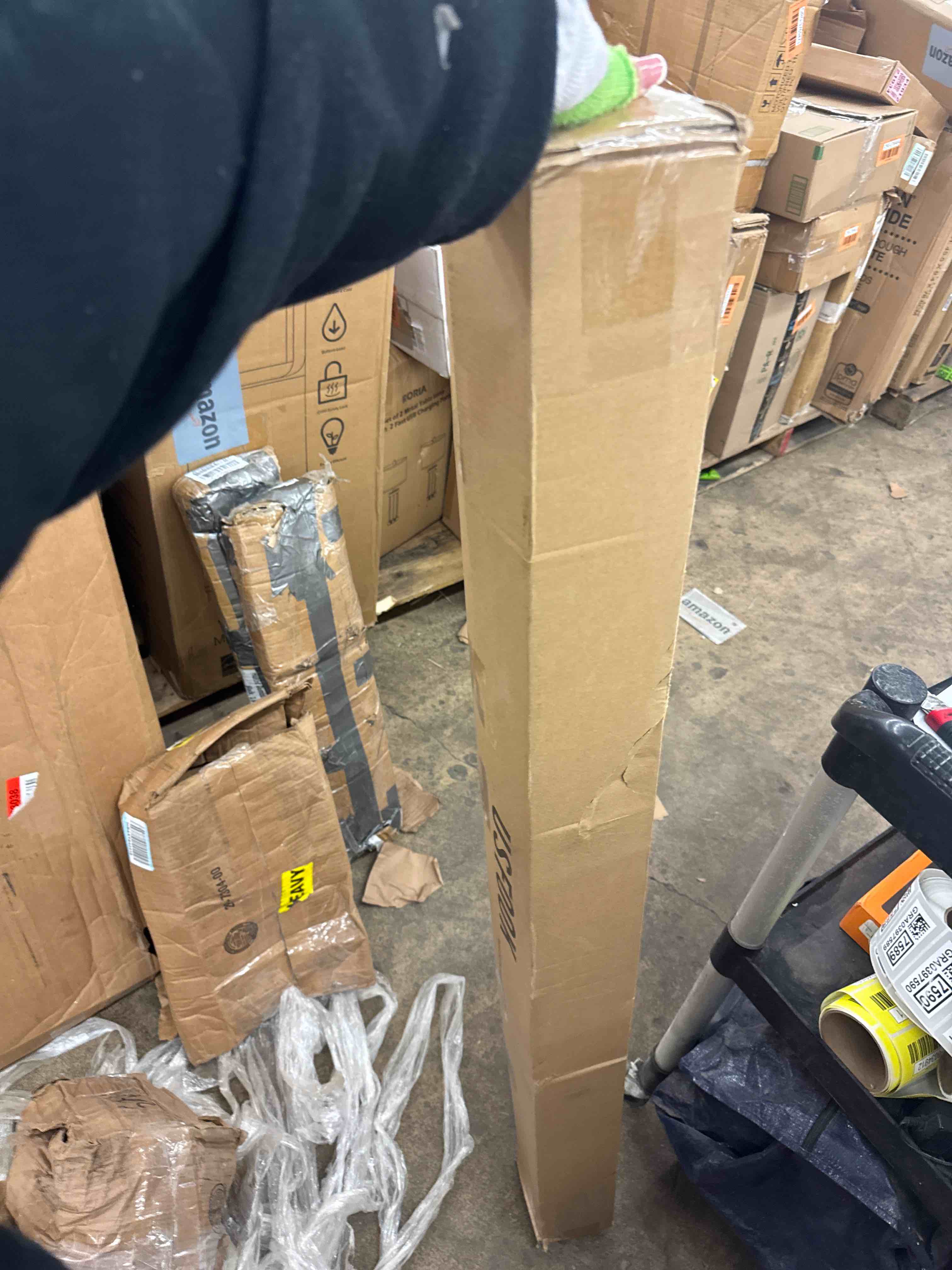 https://s3.amazonaws.com/lotting-images-prod/phillipi/PPE0535870_1732212356944.jpeg