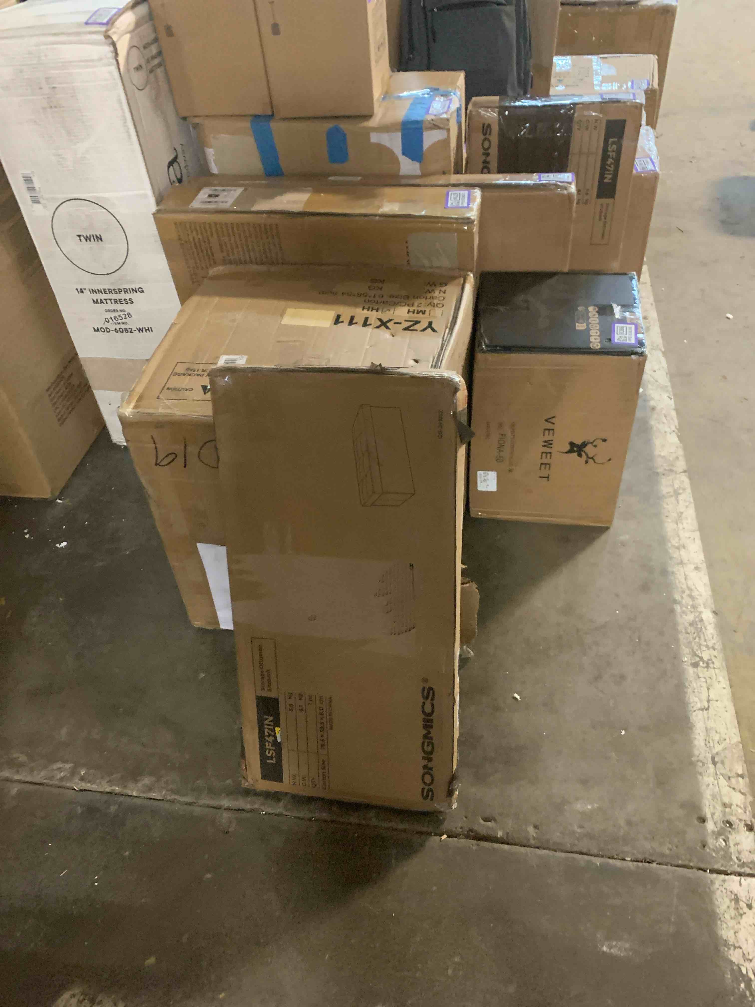 https://s3.amazonaws.com/lotting-images-prod/phillipi/PPE0538388_1733841255608.jpeg