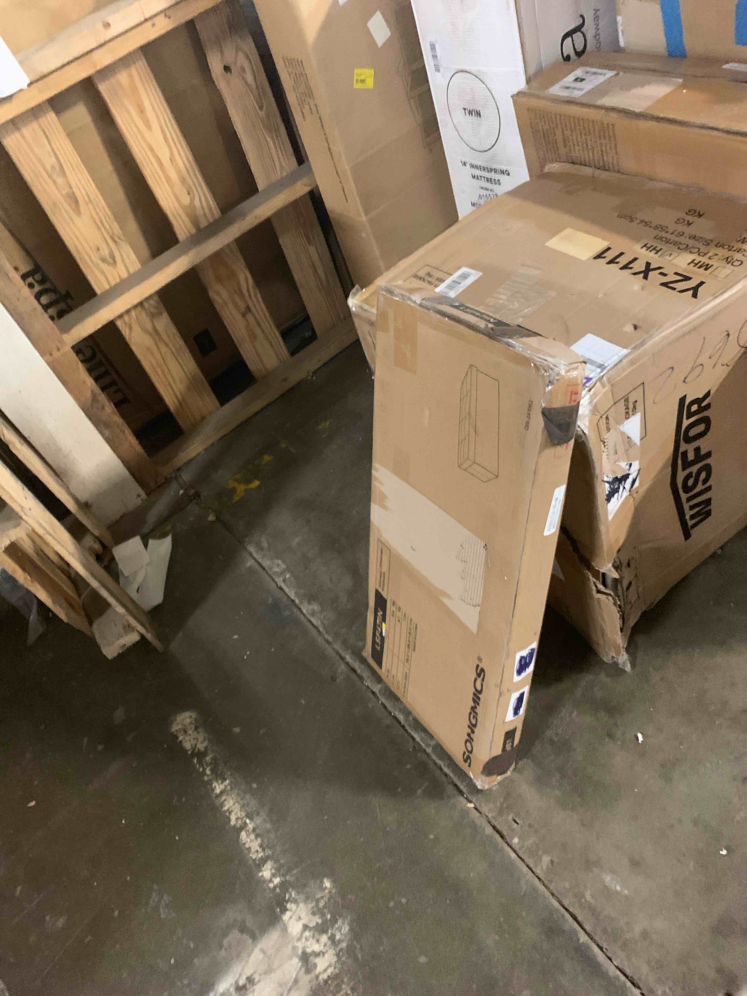 https://s3.amazonaws.com/lotting-images-prod/phillipi/PPE0538388_1733841261622.jpeg