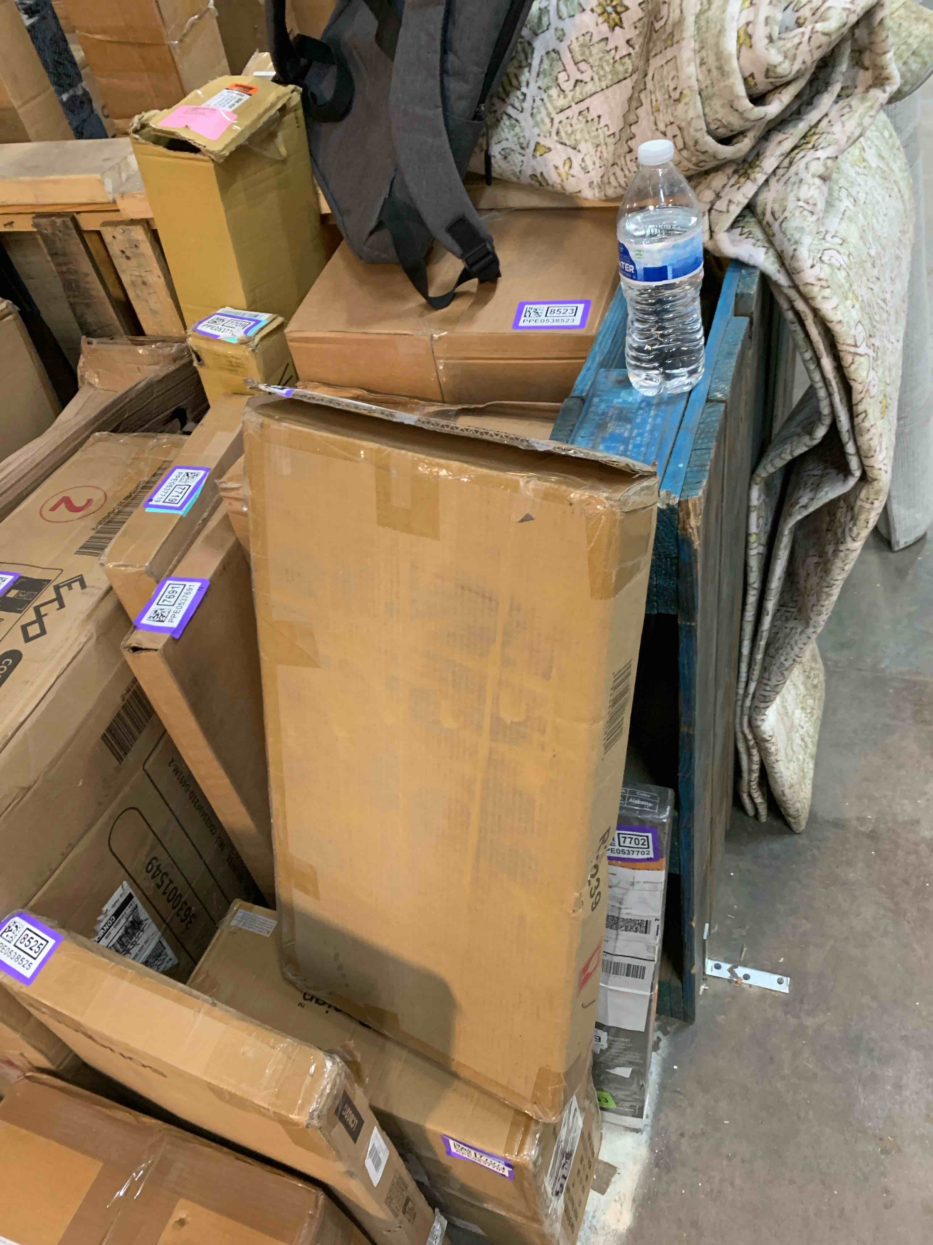 https://s3.amazonaws.com/lotting-images-prod/phillipi/PPE0538526_1733756593581.jpeg