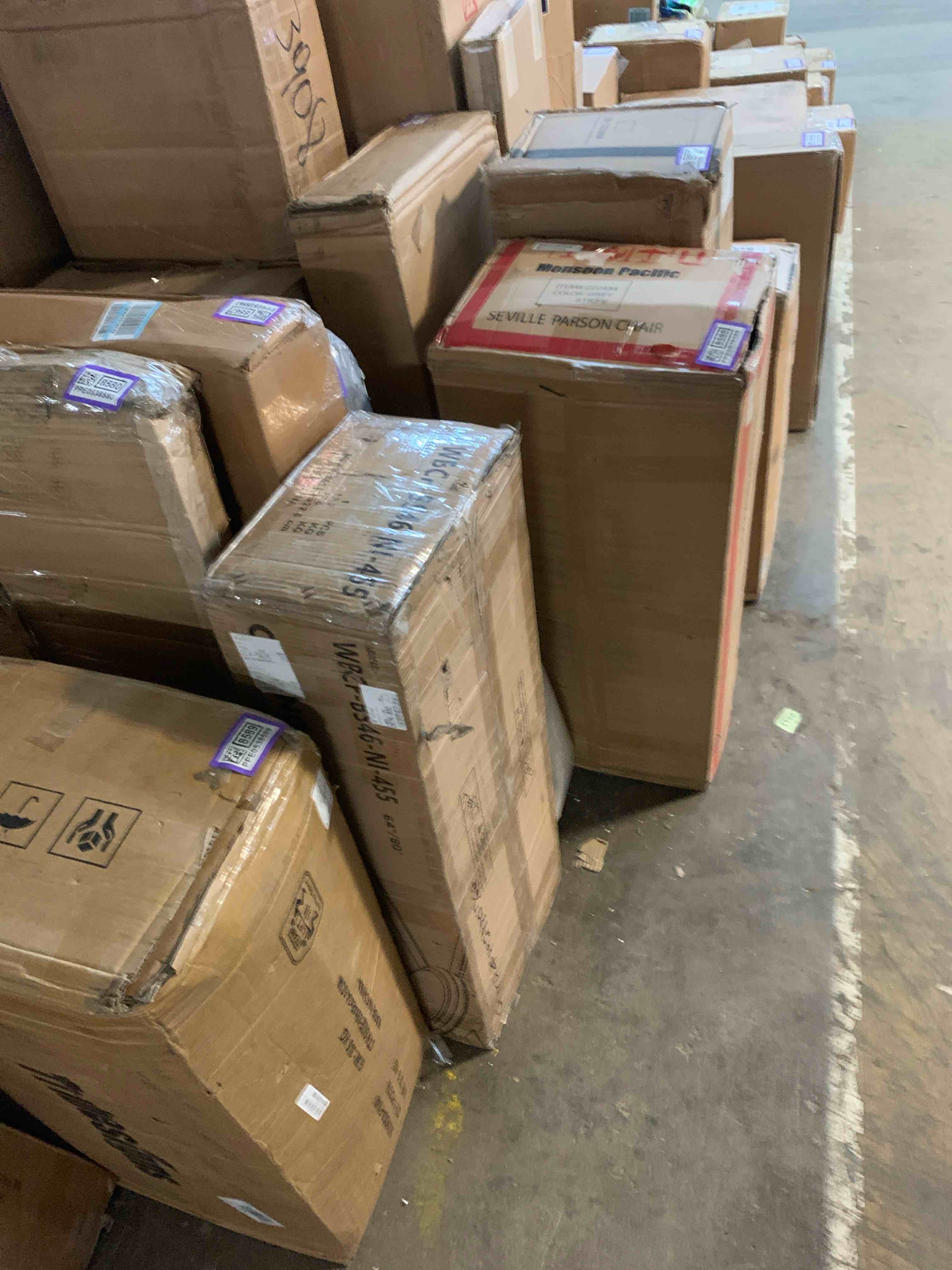 https://s3.amazonaws.com/lotting-images-prod/phillipi/PPE0538590_1733764448614.jpeg