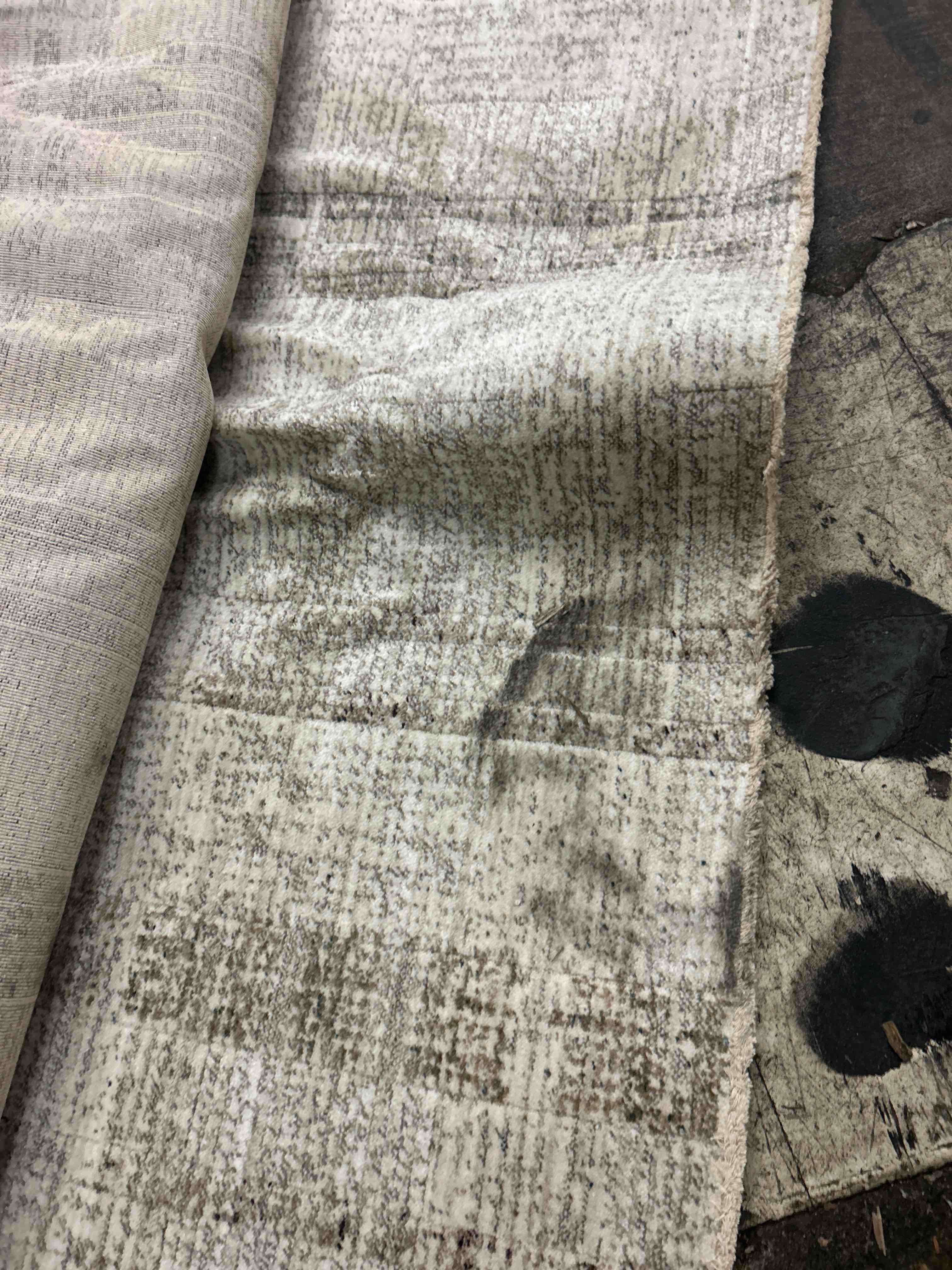 Condition photo showing New/Like New for loloi angela rose ember collection emb-04 ivory/multi 9'-6" x 13'-1" area rug