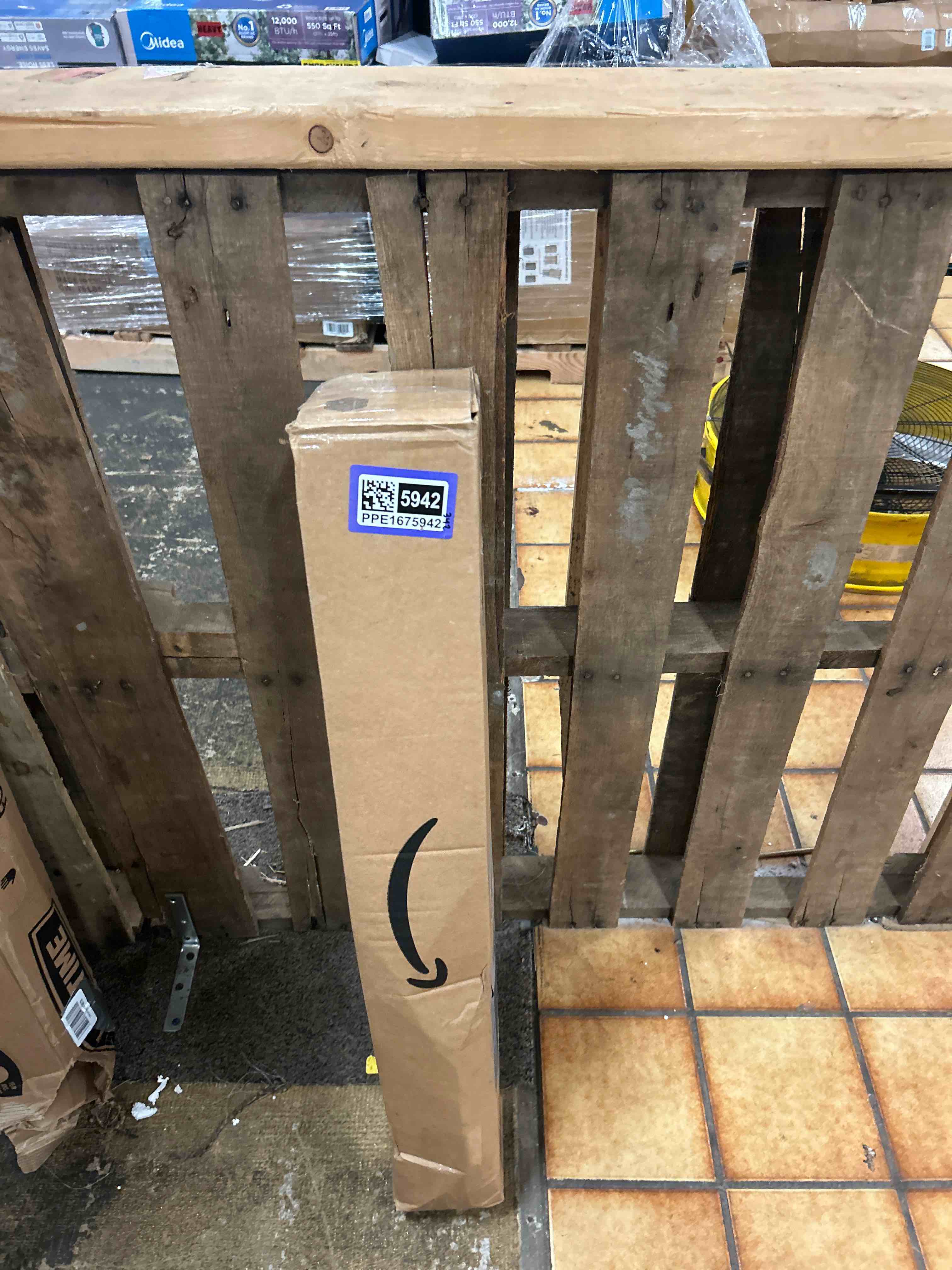 Condition photo showing New/Like New for retractable baby gate for stairs - 33'' height, expands up to 55'' width - safety gate for infants, toddlers, dogs & pets - easy install, secure closure, white mesh design for indoor & outdoor use