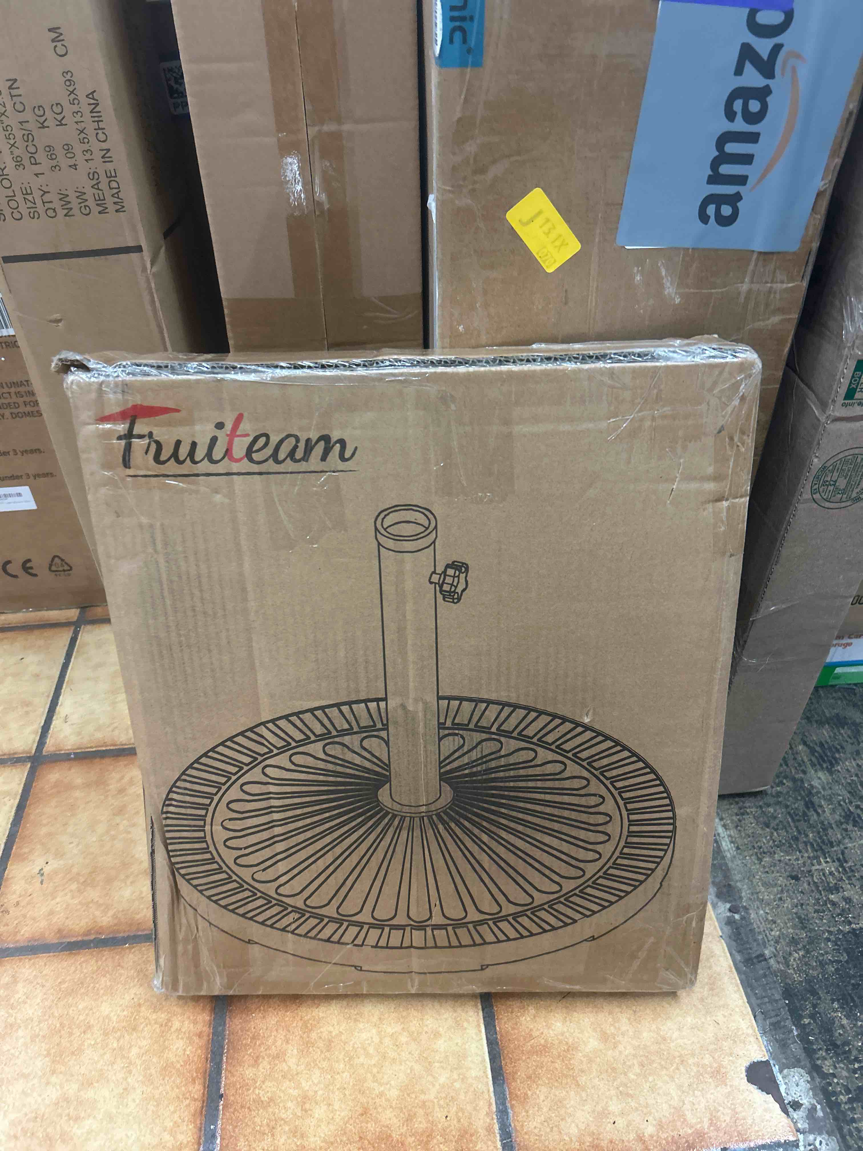 Condition photo showing New/Like New for fruiteam 15" 23 lbs round patio umbrella base pre-filled umbrella stand sun-flower-pattern heavy duty market umbrella base stand for patio, outdoor, swimming pool, black