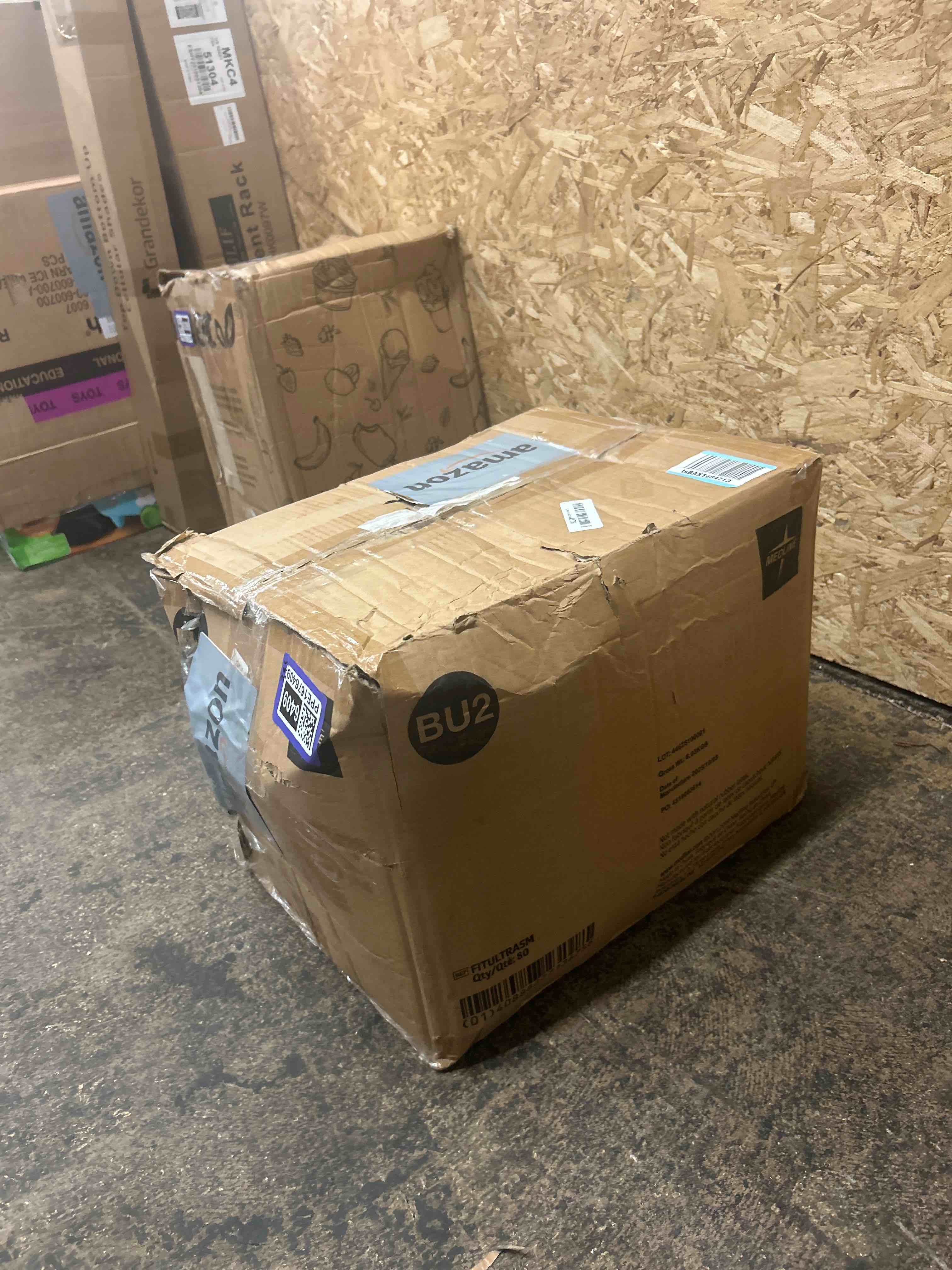 Condition photo showing New/Like New for fitright optifit briefs ultra absorbency disposable adult diapers with tabs small 20 -33 20 count