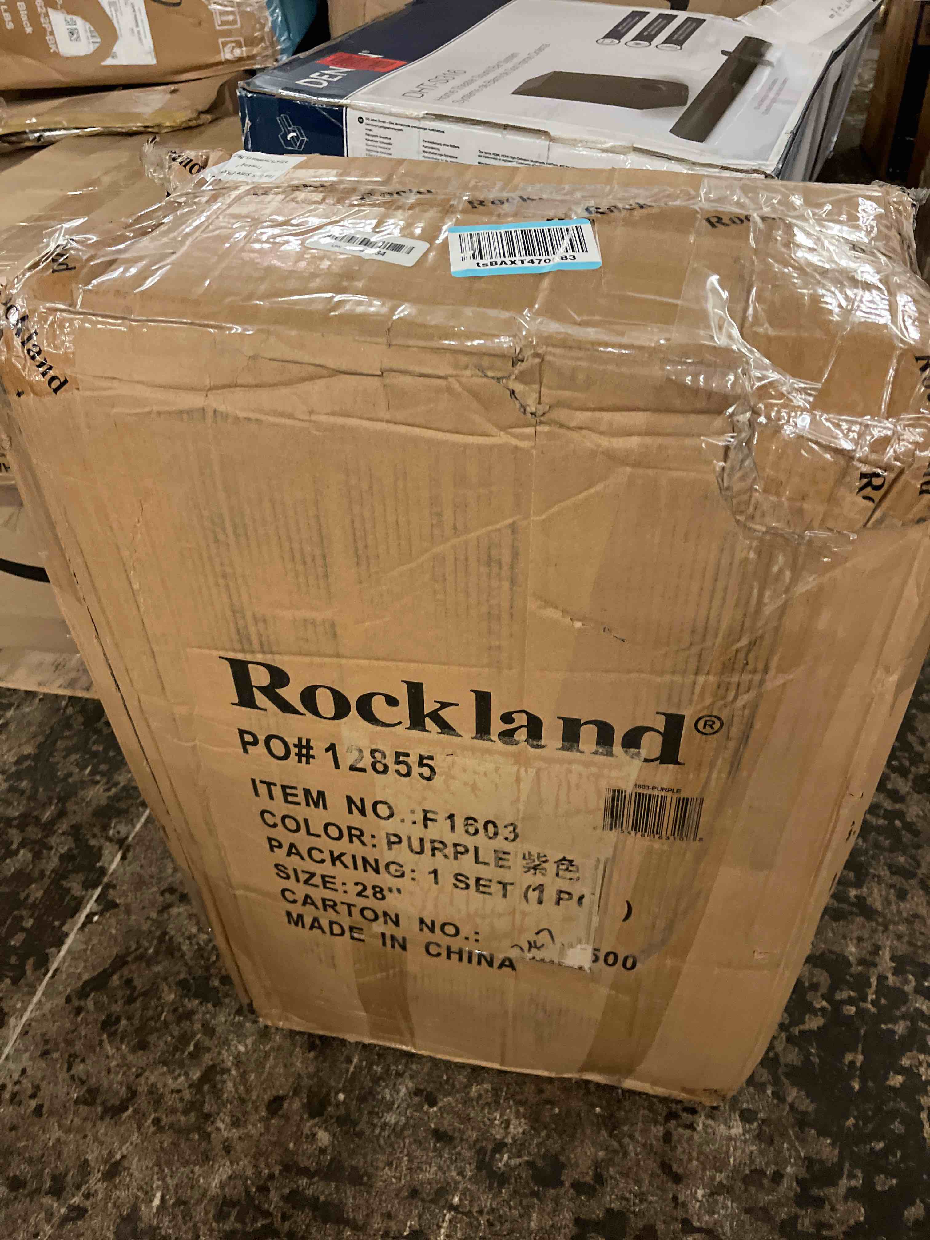 Condition photo showing New/Like New for rockland luggage melbourne 28  hardside expandable abs spinner f1603