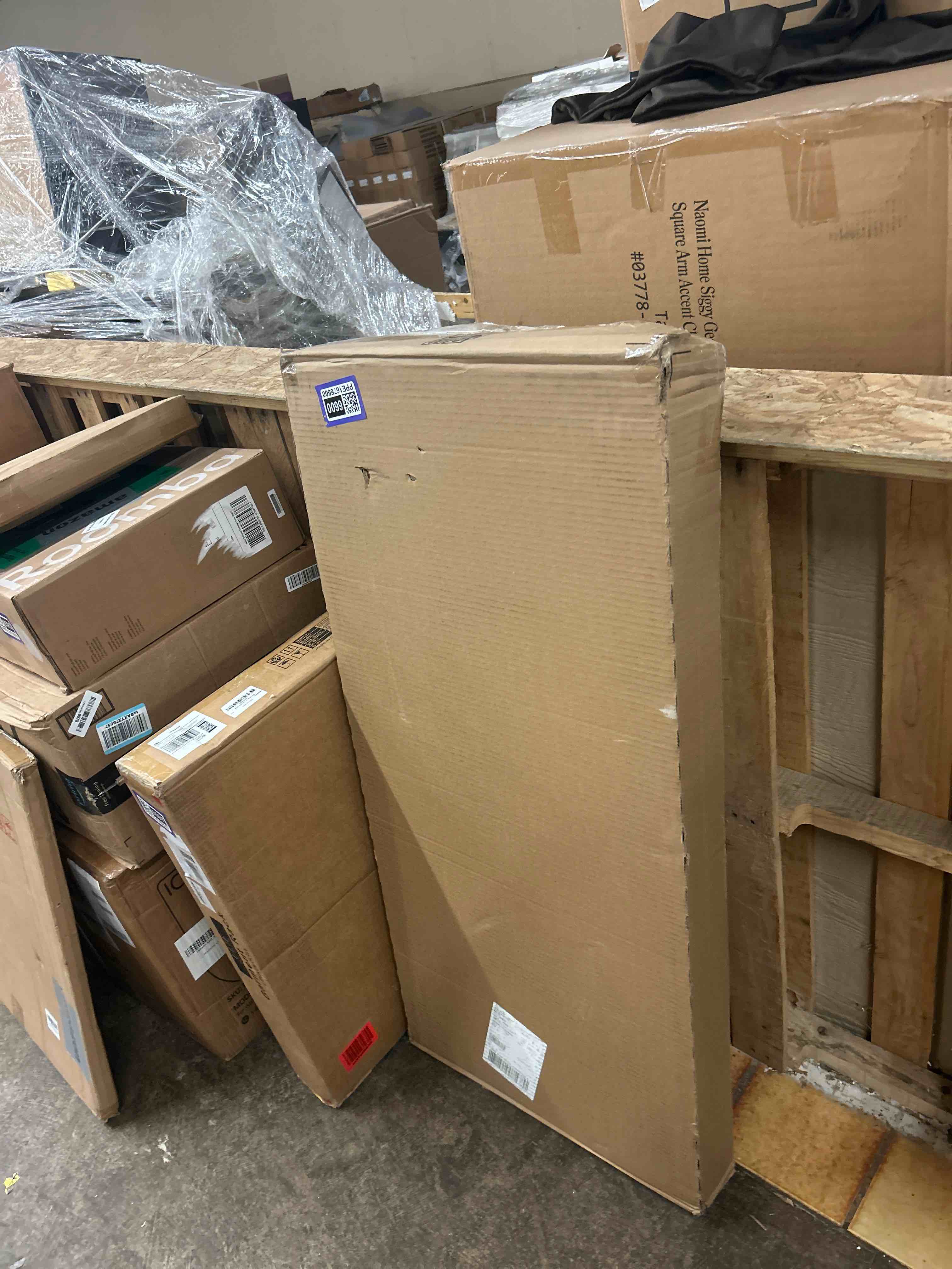 Condition photo showing New/Like New for keter marvel 71 gal outdoor storage box for patio and pool accessories | beige, resin, compact, weatherproof, lockable, durable, easy assembly, organization, patio cushions storage