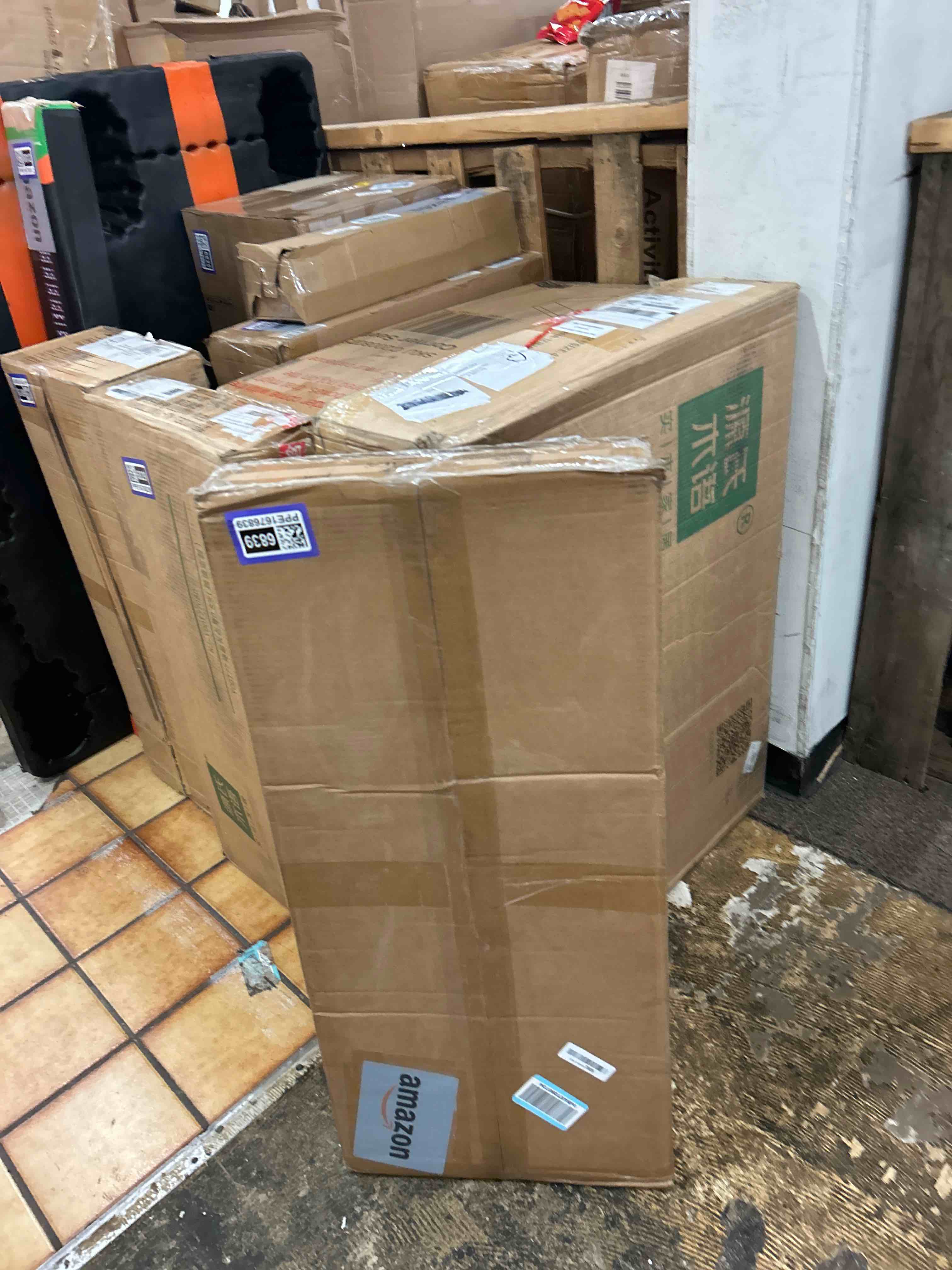 Condition photo showing New/Like New for vevor removable dock ladder 3 steps, 350 lbs load capacity, pontoon boat ladder with 4'' wide step & nonslip rubber mat for ship/lake/pool/marine boarding