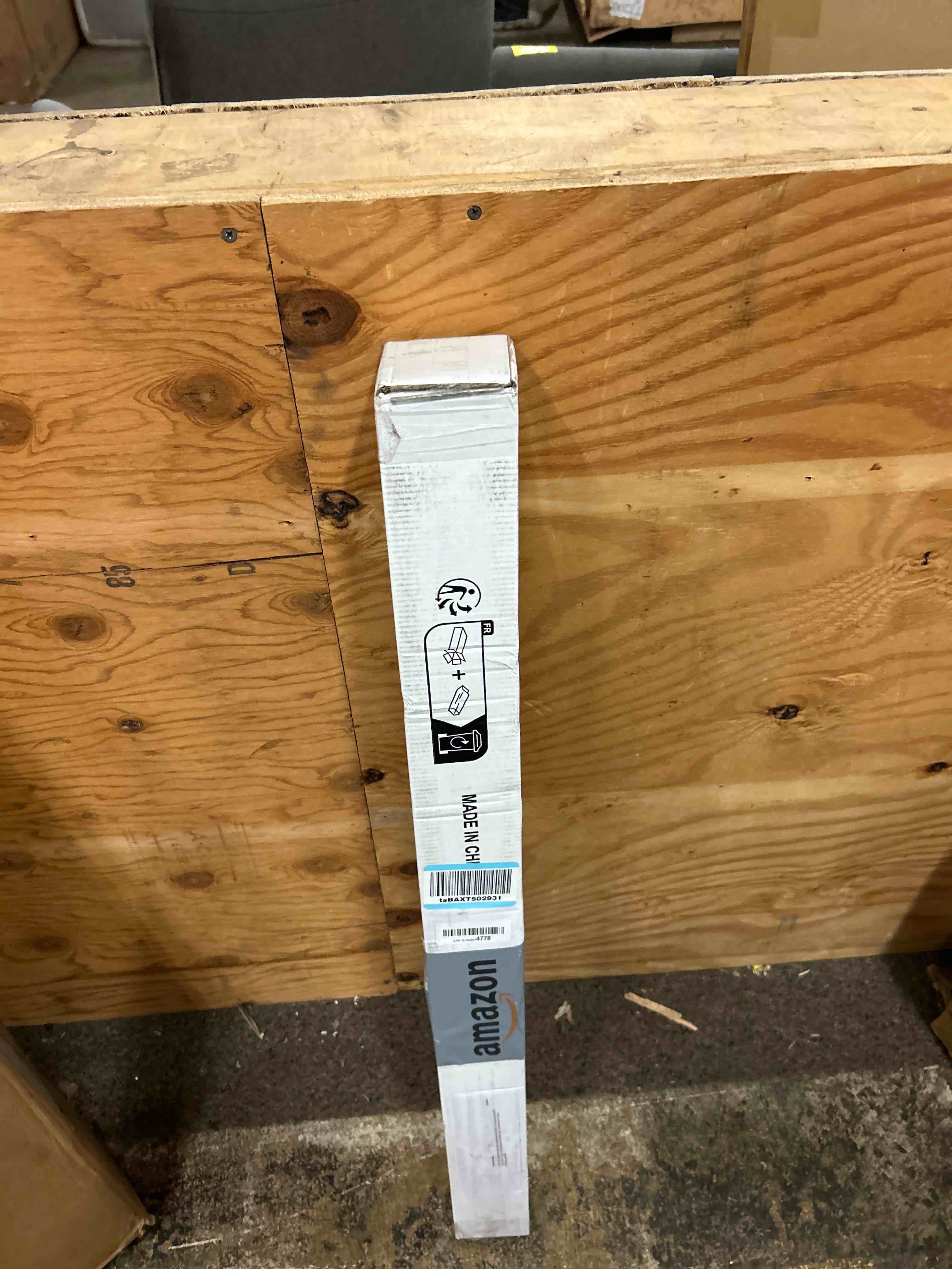 Condition photo showing New/Like New for heavy duty tension pole with suction base & one-click extension, 1.26in steel clothes rail & curtain rod 41-122in, no drill telescopic pole, 66lb support, multi-purpose for drying, bathroom, wardrobe