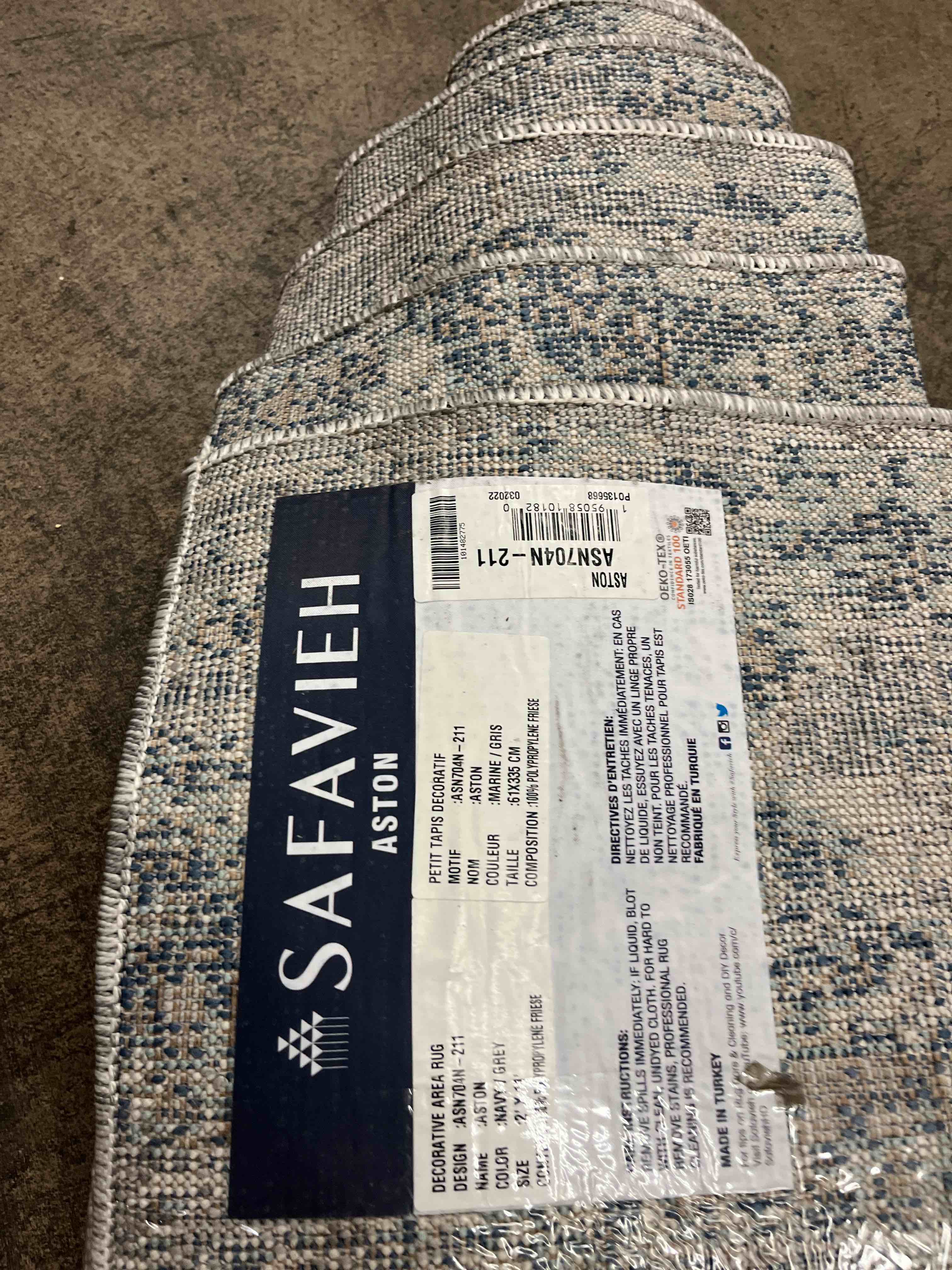 Condition photo showing New/Like New for safavieh aston georgiana abstract runner rug navy/gray 2 x 11