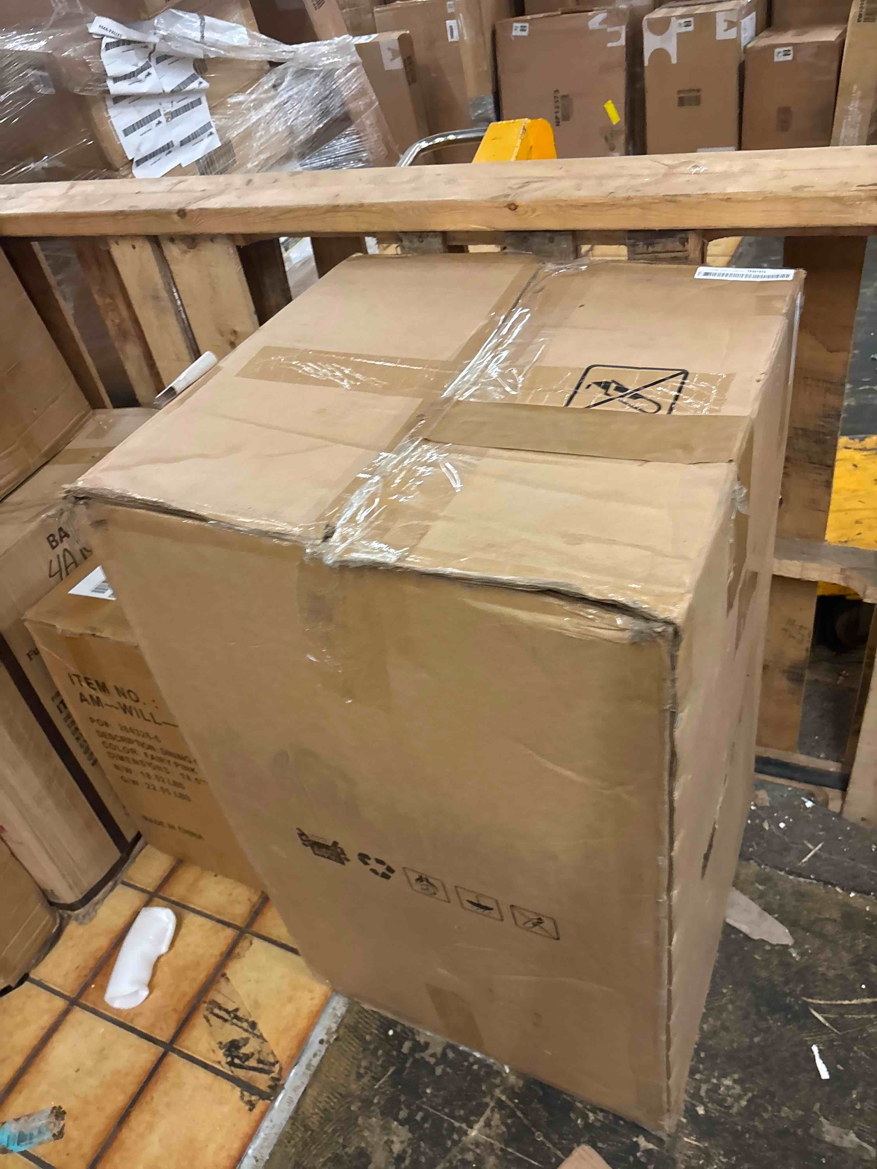 Condition photo showing New/Like New for lainey upholstered counter stool 