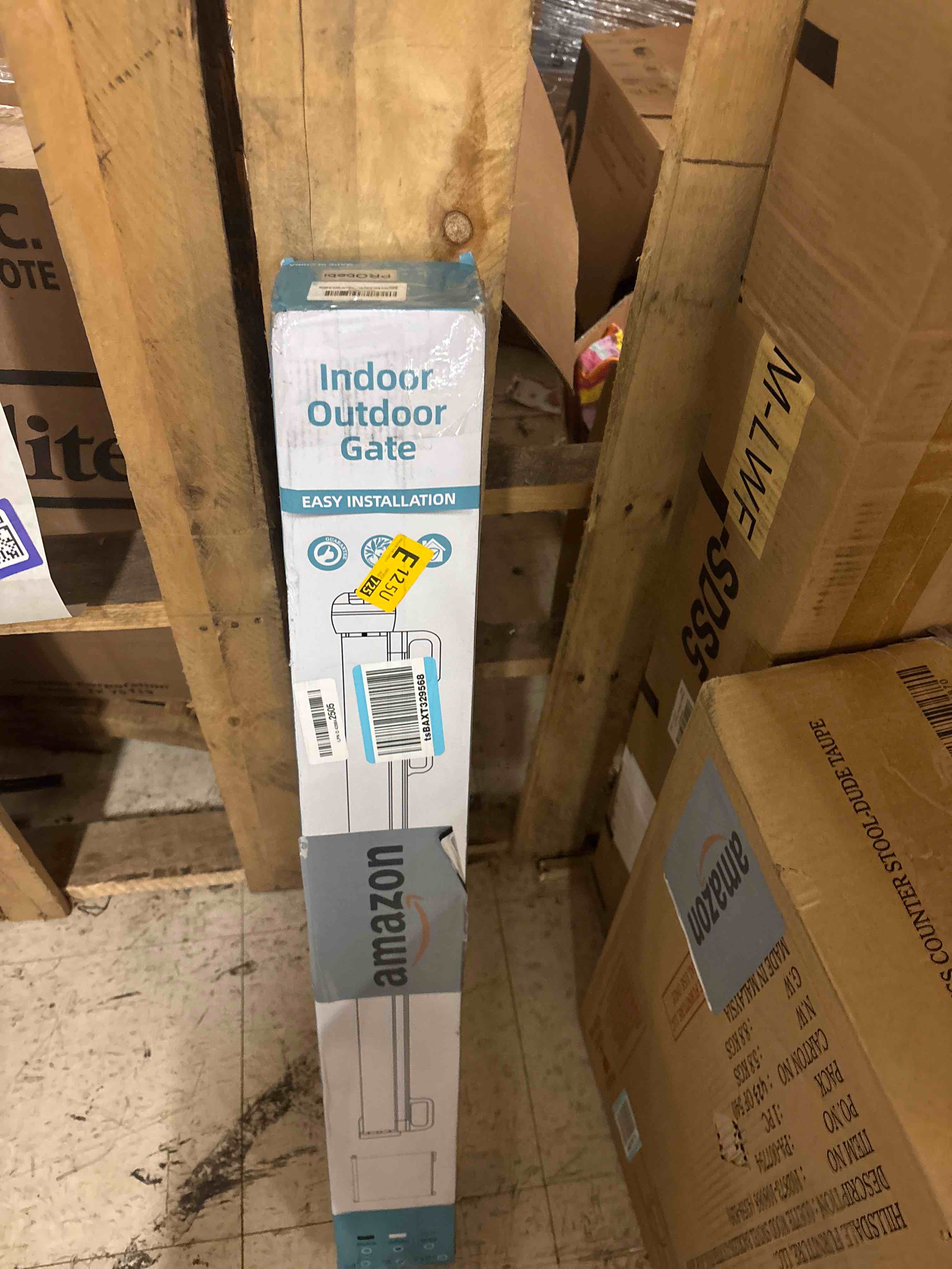 Condition photo showing New/Like New for PRObebi Retractable Baby & Dog Gate - Extends to 72" Wide, 34" Tall, for Stairs, Doorways, Hallways & Outdoor Use B-white 34" Tall x 72" Wide