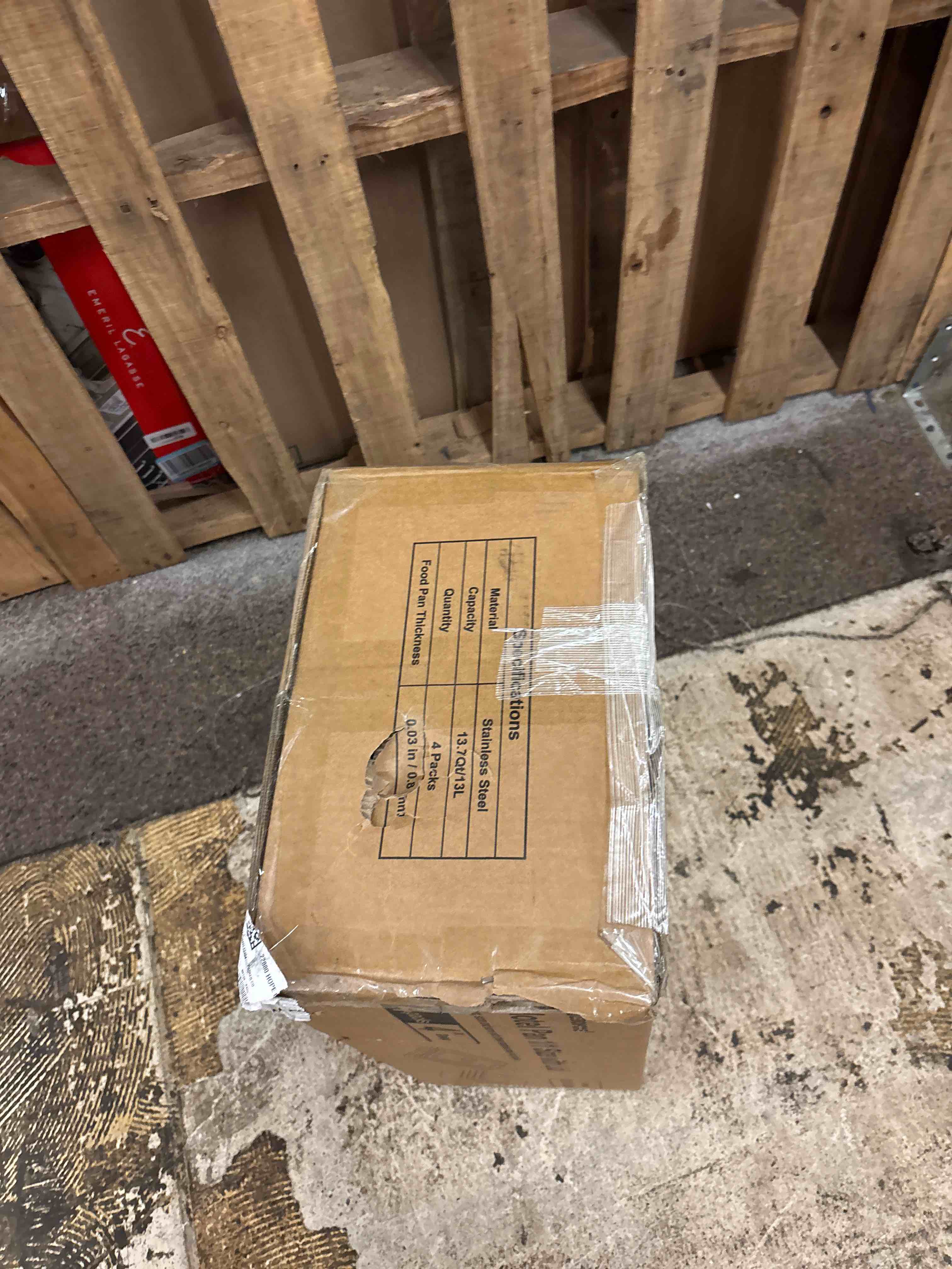 Condition photo showing New/Like New for 4 Pack Hotel Pans with Lids, 1/1 Size 4" Deep Steam Table Pans, Full Size Stainless Steel Food Pan 22 Gauge Anti Jam 20.8" L x 12.8" W Commercial Food Storage Containers 1/1 Size 4" Deep 4 Pack