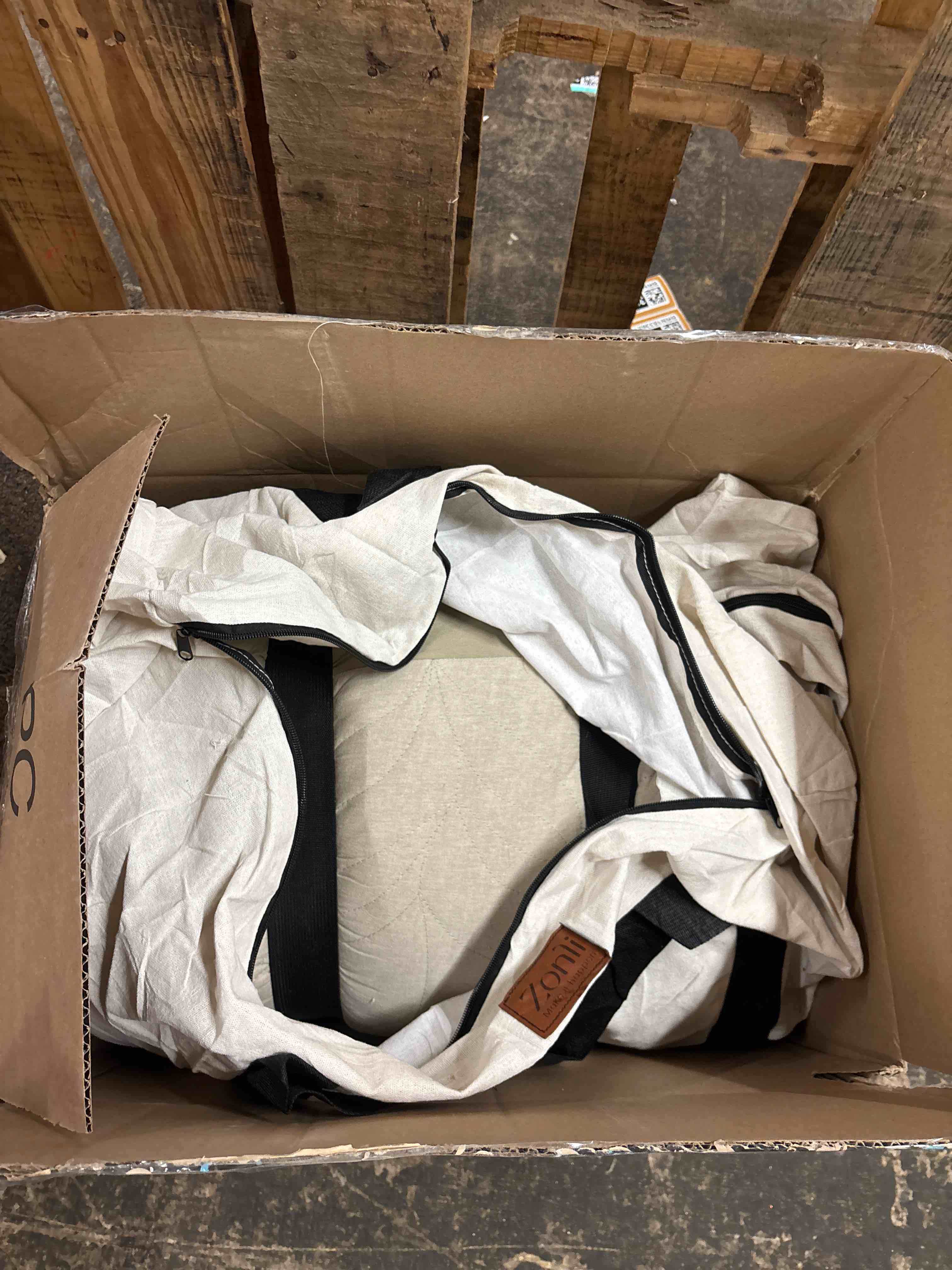 Condition photo showing New/Like New for zonli japanese floor mattress futon mattress twin size, thicken roll up tatami mat 100% cotton washable cover, portable & foldable floor bed mattress for sleeping, dormitory, adult kids, coffee coffee twin (80"l x 39"w x 2.5"th)