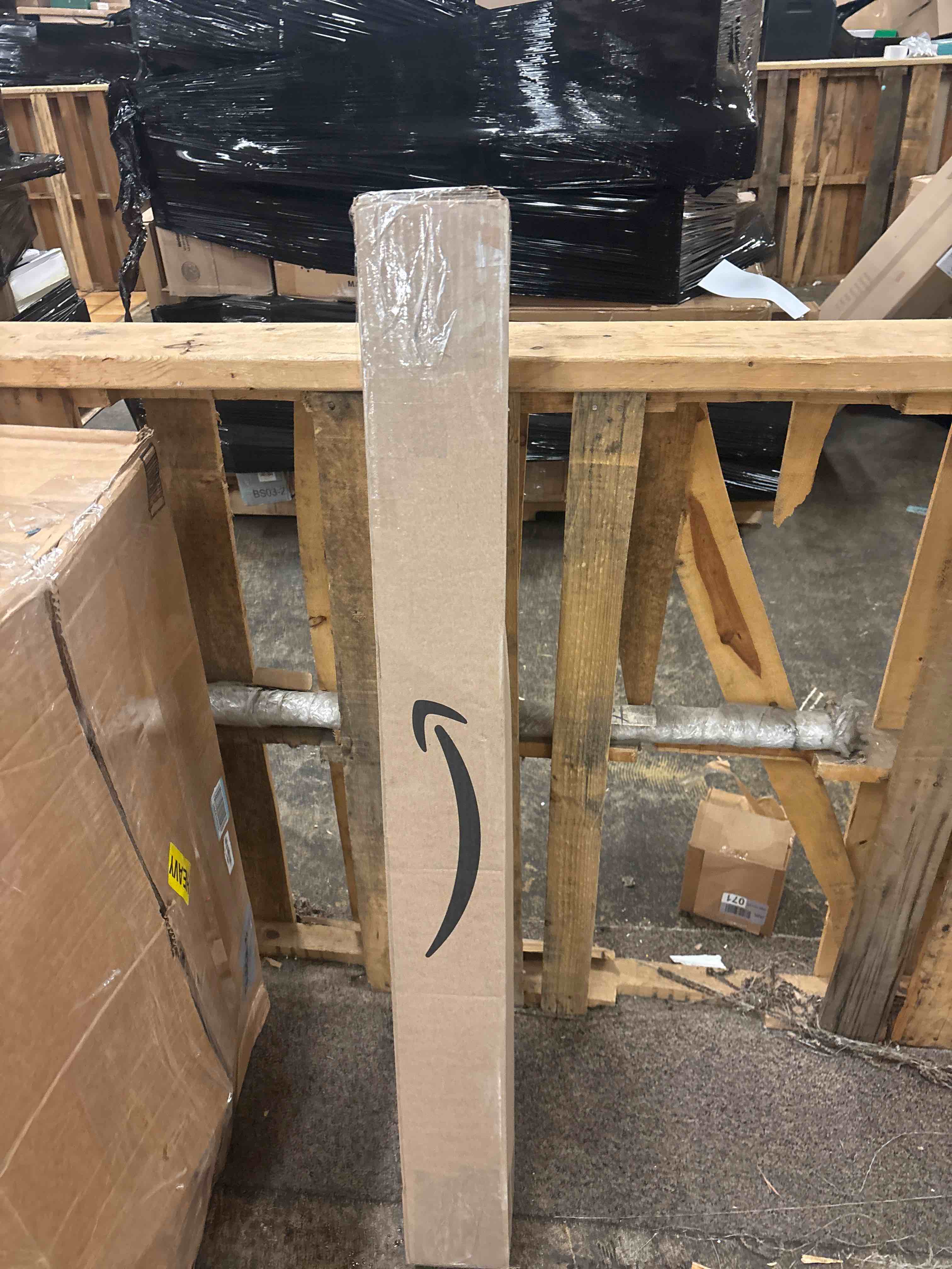 Condition photo showing New/Like New for LOVEETA® Gen2 12Ft [18Ft Reach] Extendable Light Bulb Changer Pole for High Ceilings - Telescopic Light Bulb Pole Changer with Bulb Gripper, Chandelier Lights - Jet Black