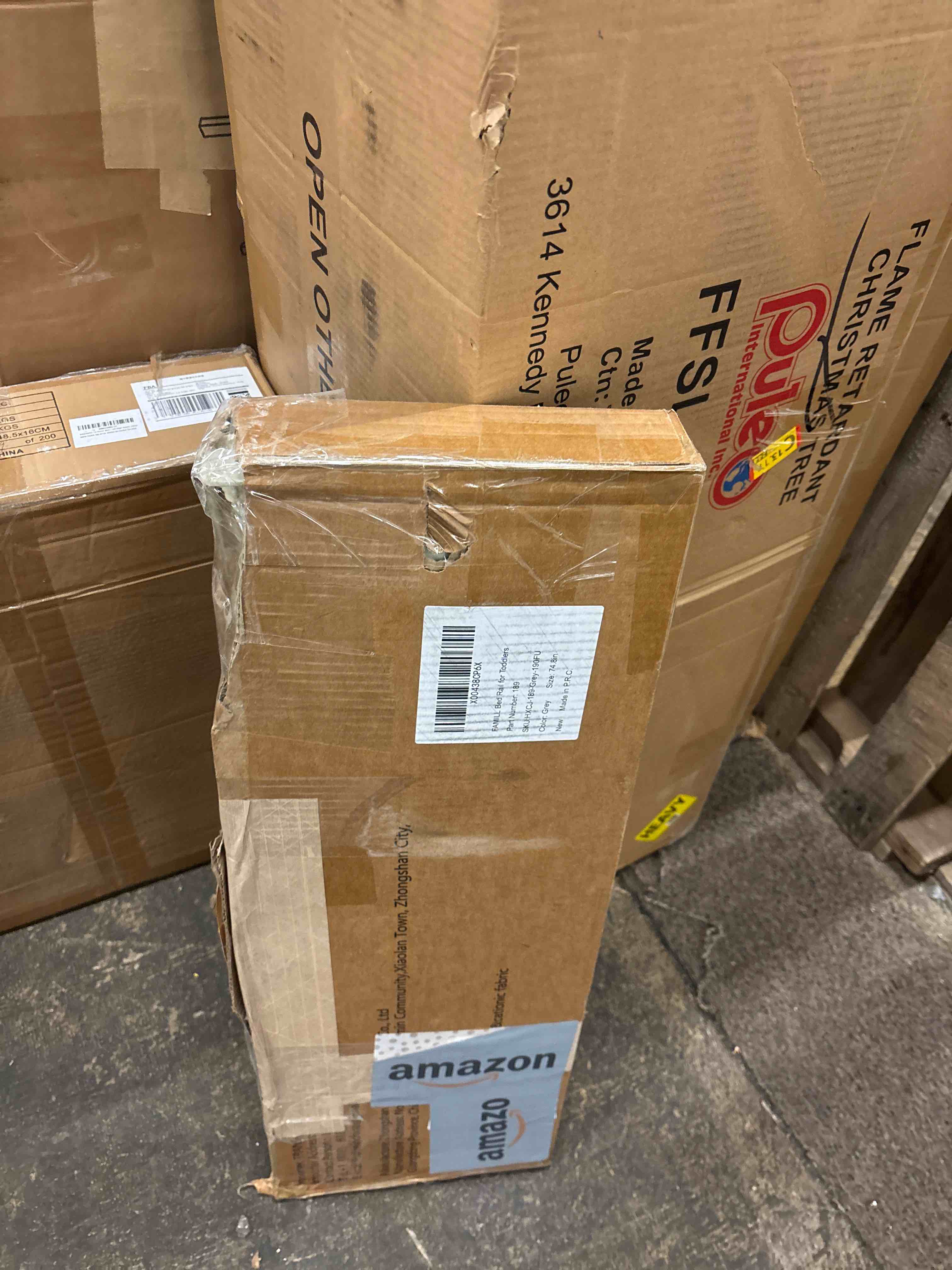 Condition photo showing New/Like New for FAMILL Bed Rail for Toddlers with U-Shaped Base, Toddler Bed Rails Baby Guard for King/Twin/Full Size, Grey, 1 Piece, 74.8" Grey 74.8 inch (1 side)