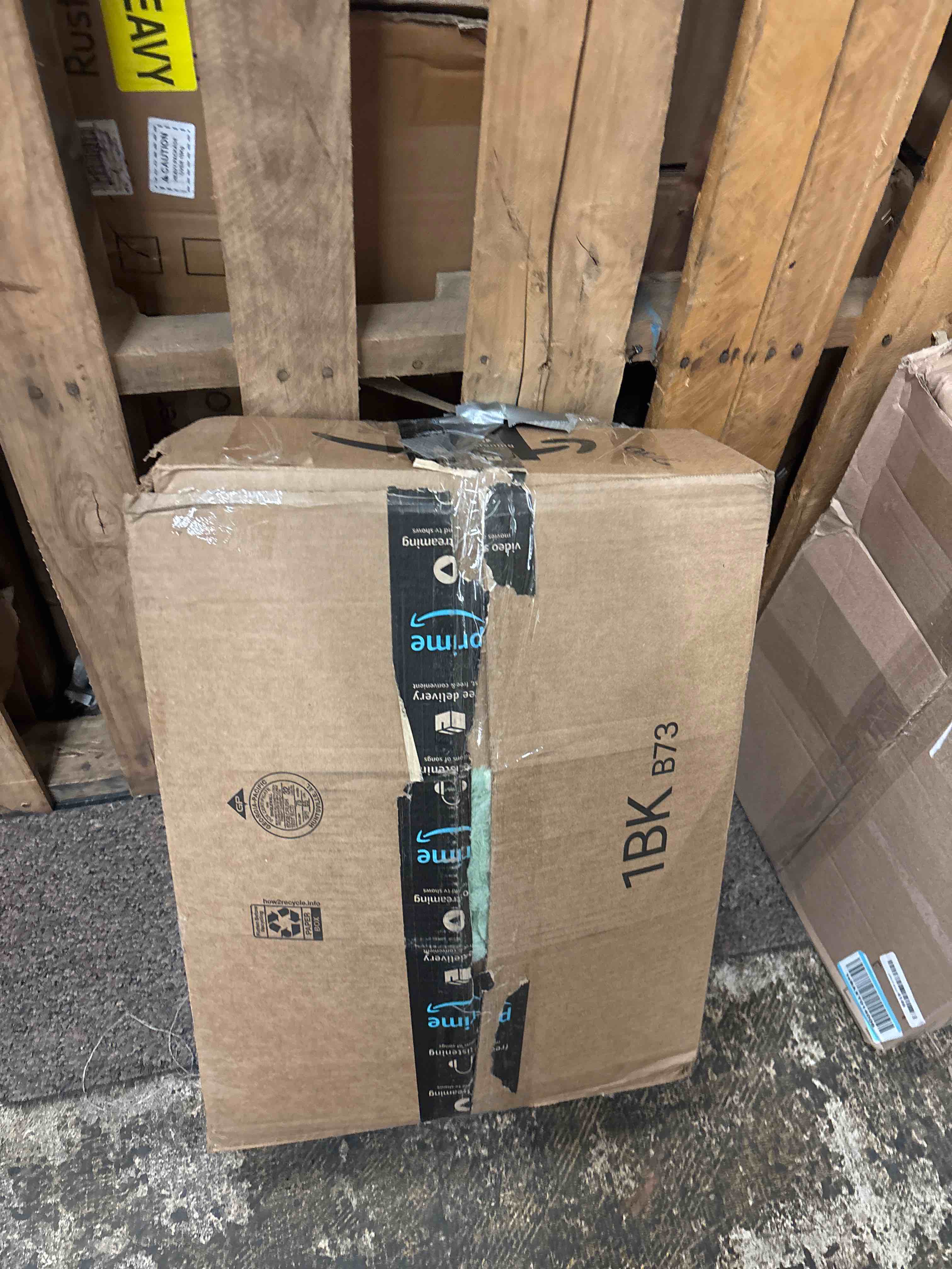 Condition photo showing New/Like New for Large Heated Dog Bed 40x27x2 in,Equipped with MET/UL Dual Certified Heating Pad and Intelligent Controller,Thickened Memory Sponge+100% Plush Heated Pet Bed,Indoor Puppy Bed with Side Pillows 40 x 27 x 2 in Green