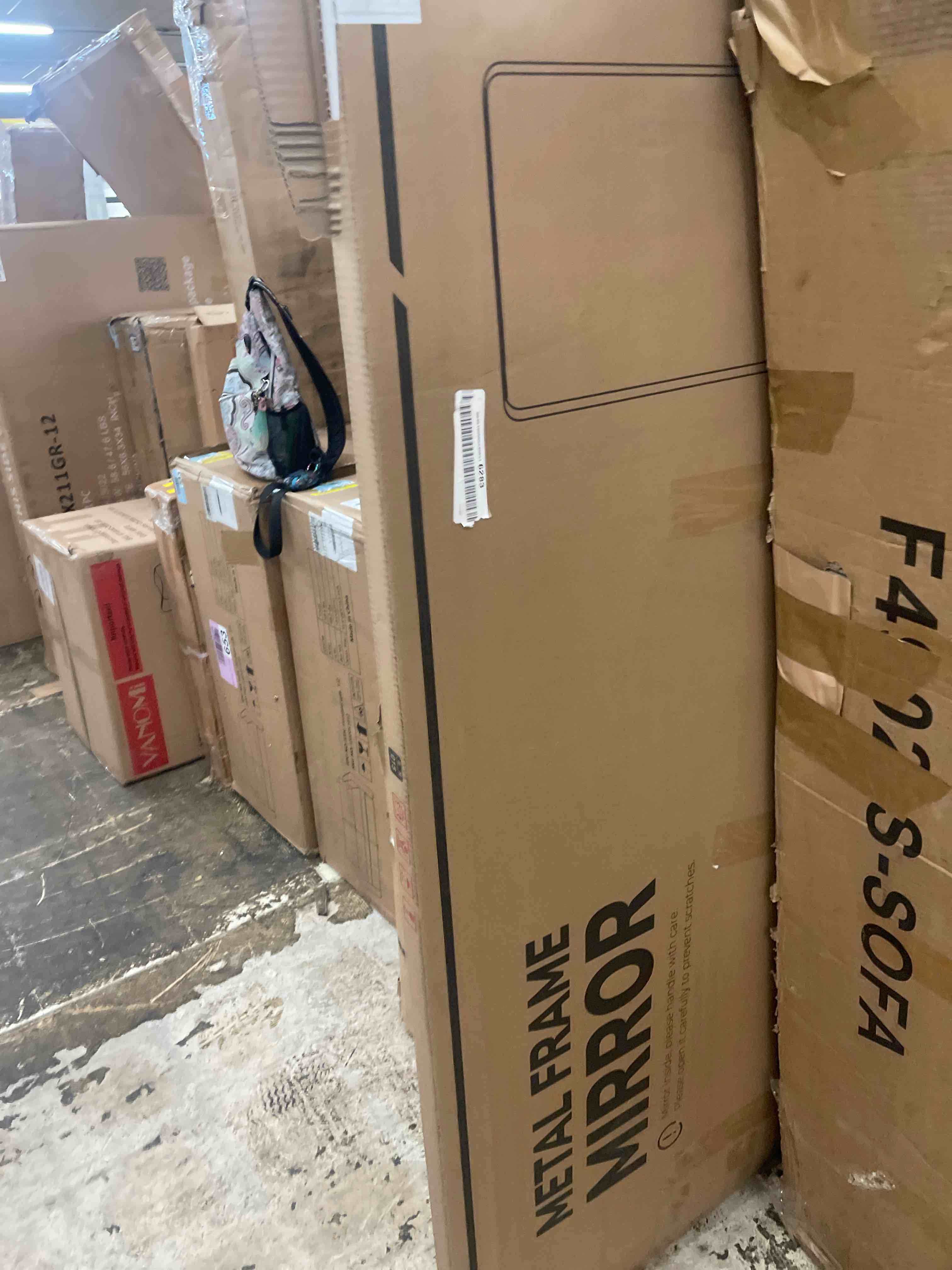 Condition photo showing New/Like New for 55"x30" Gold Bathroom Mirror, Large Rectangle Mirror, Rectangular Wall Mirror, Rounded Corner Vanity Mirror with Aluminum Metal Frame for Bathroom Bedroom Living Room Horizontal/Vertical