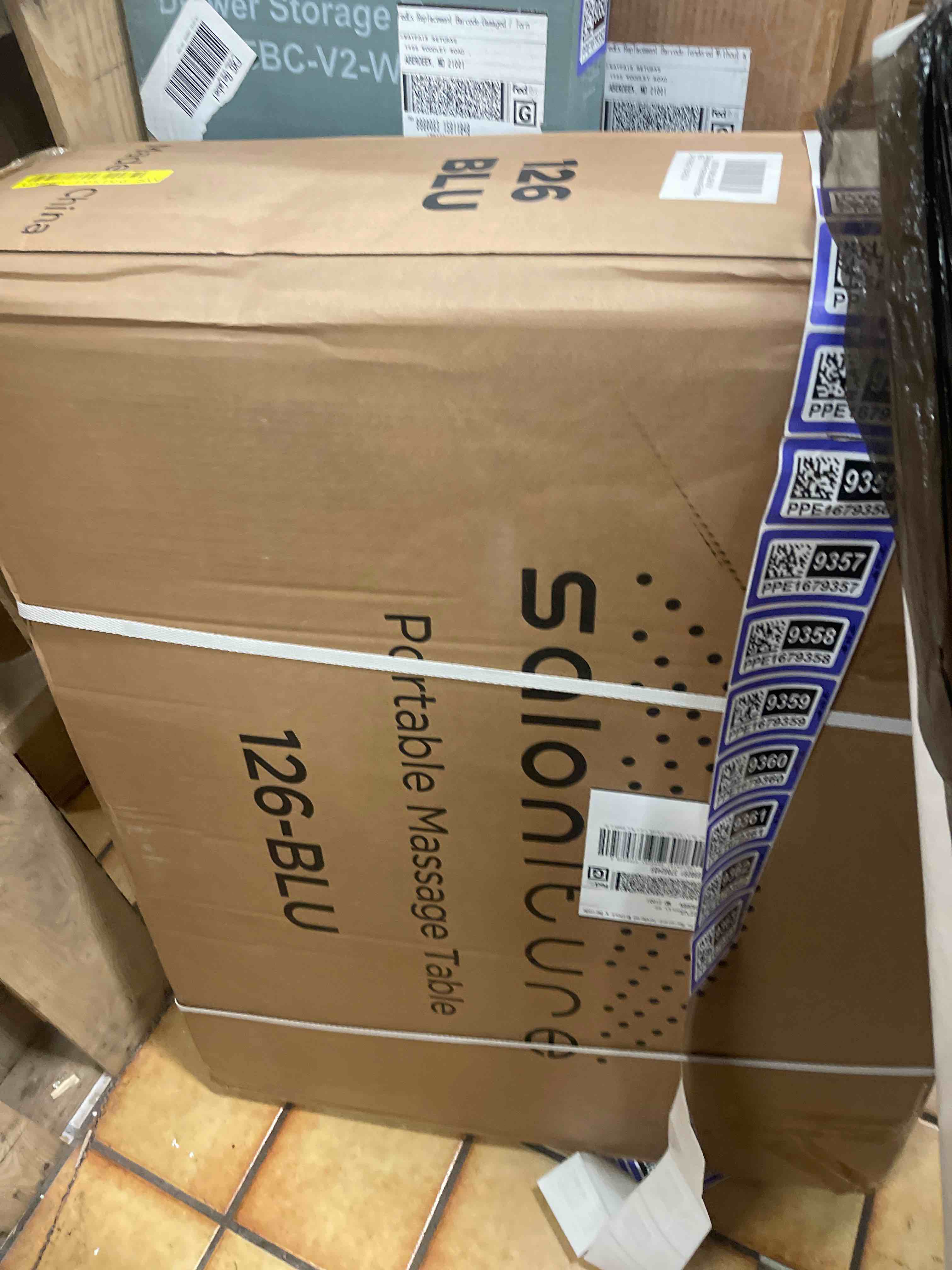 Condition photo showing New/Like New for Saloniture Professional Portable Folding Massage Table with Carrying Case - Blue