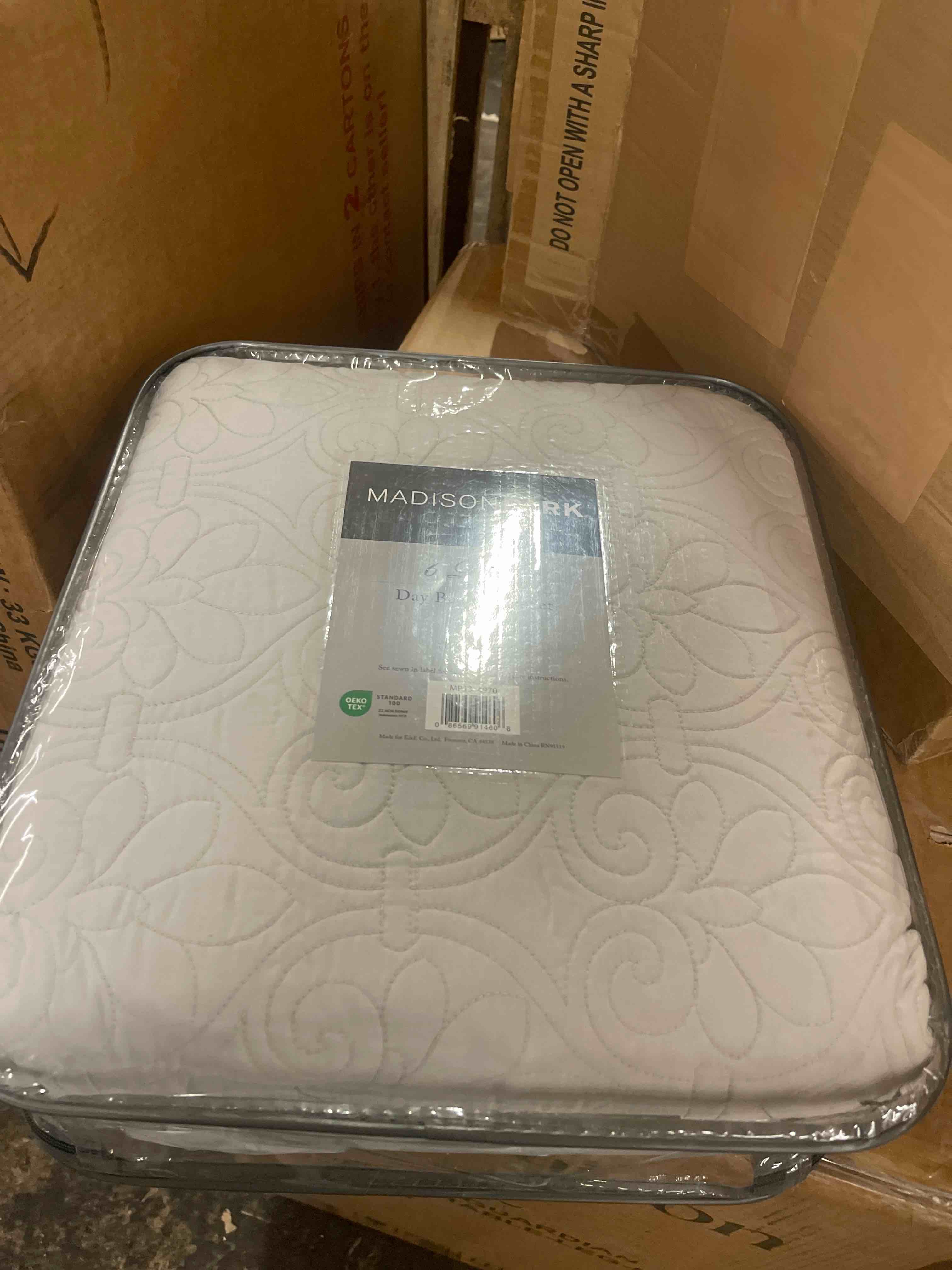 Condition photo showing New/Like New for Madison Park Cotton Daybed Cover Set-Double Sided Quilting Classic Cottage Design All Season Bedding with Bedskirt, Matching Shams, Decorative Pillow, 75"x39", Quebec Grey 6 Piece