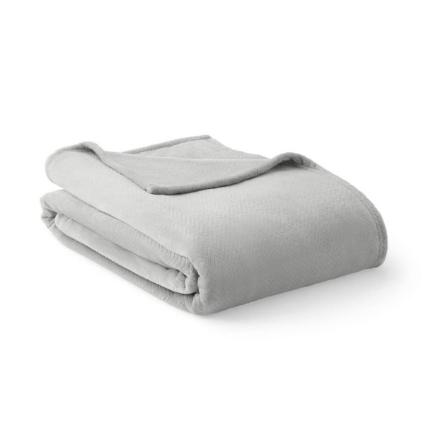 Condition photo showing New/Like New for member's mark oversized cloud touch blanket-one size