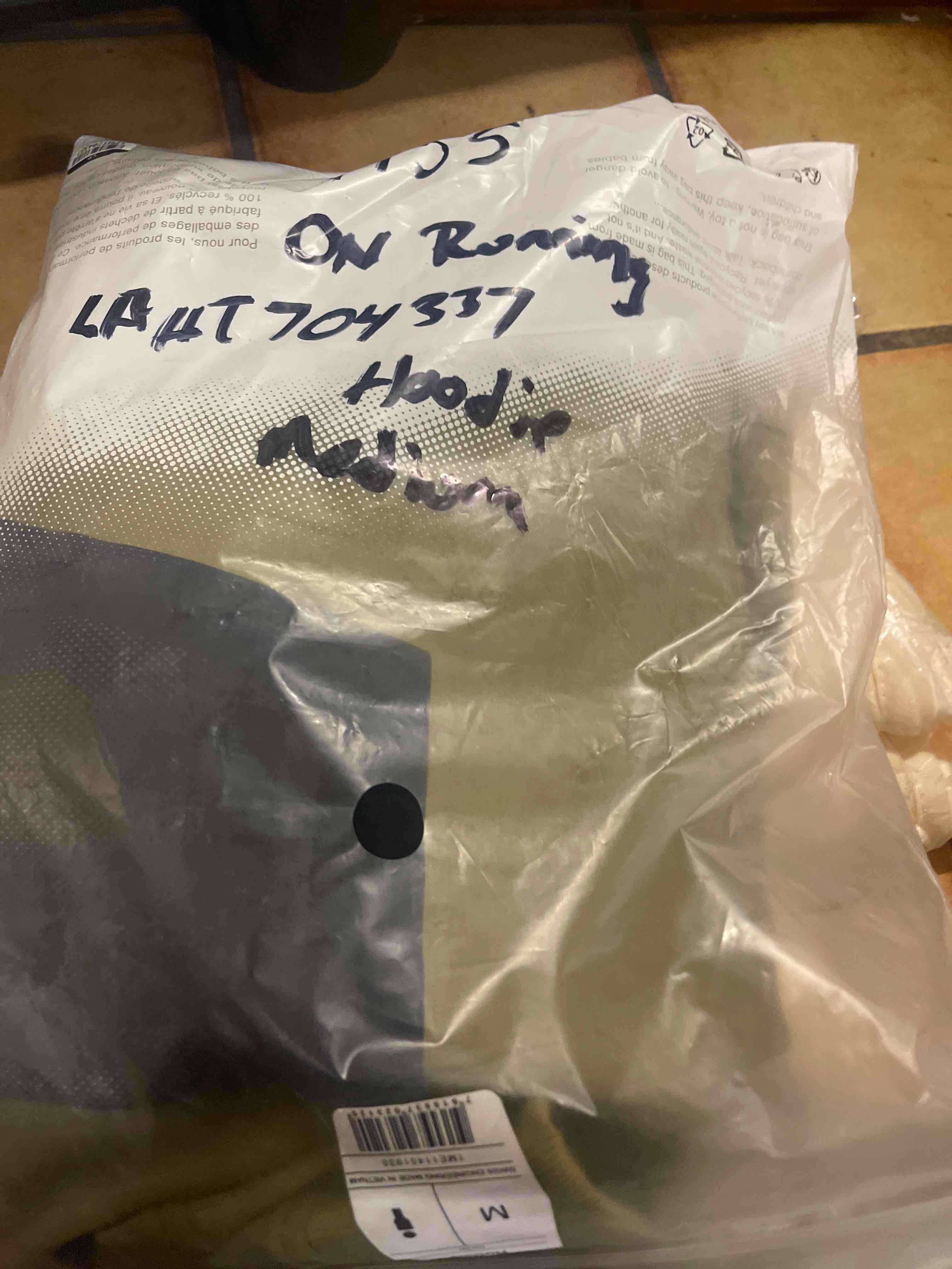 Condition photo showing New/Like New for on men's hoodie - medium