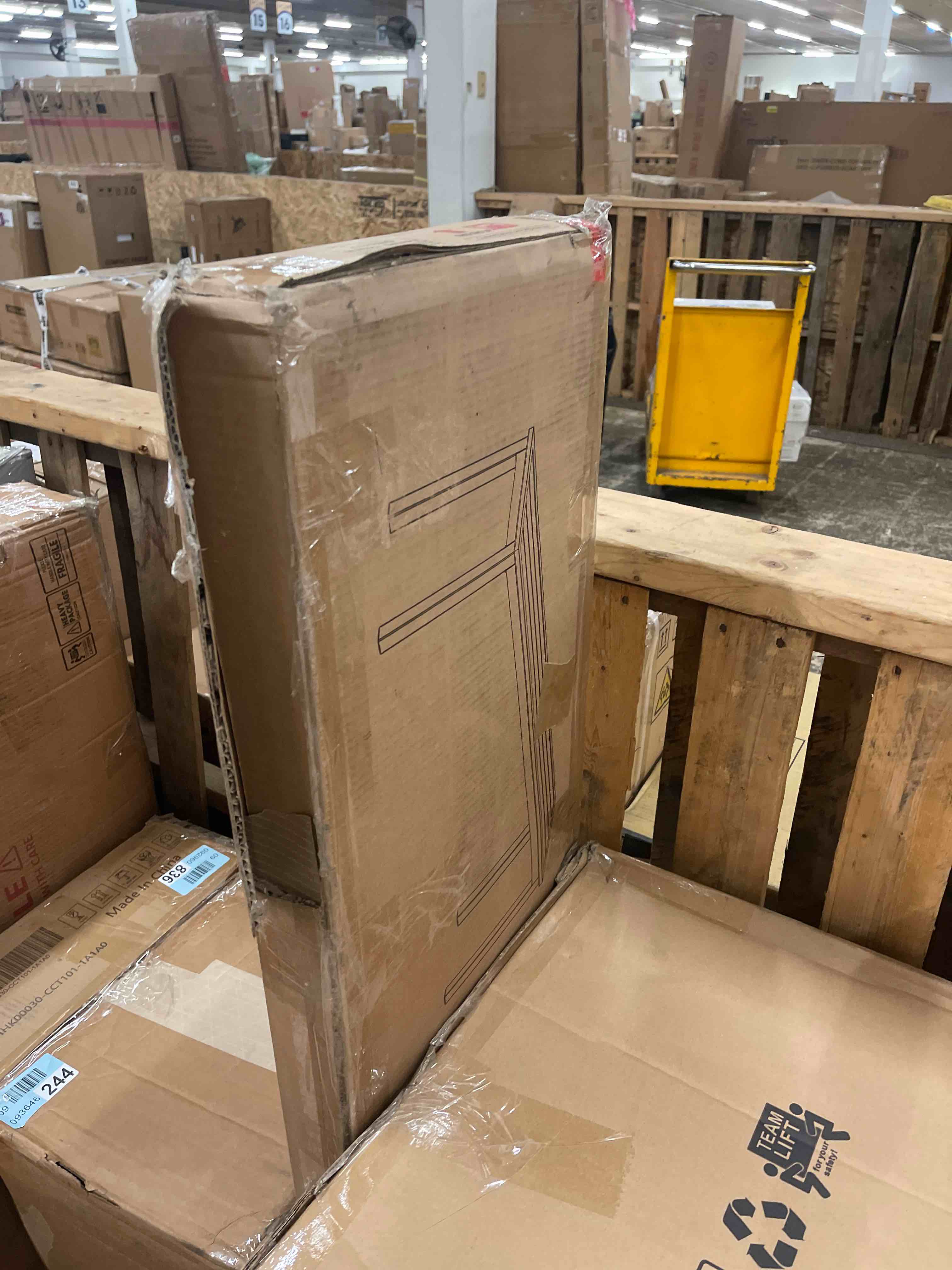 Condition photo showing New/Like New for vingli outdoor wooden bench, 40” porch bench outdoor backless garden bench, small outdoor bench for deck patio entryway (grey, 40in)