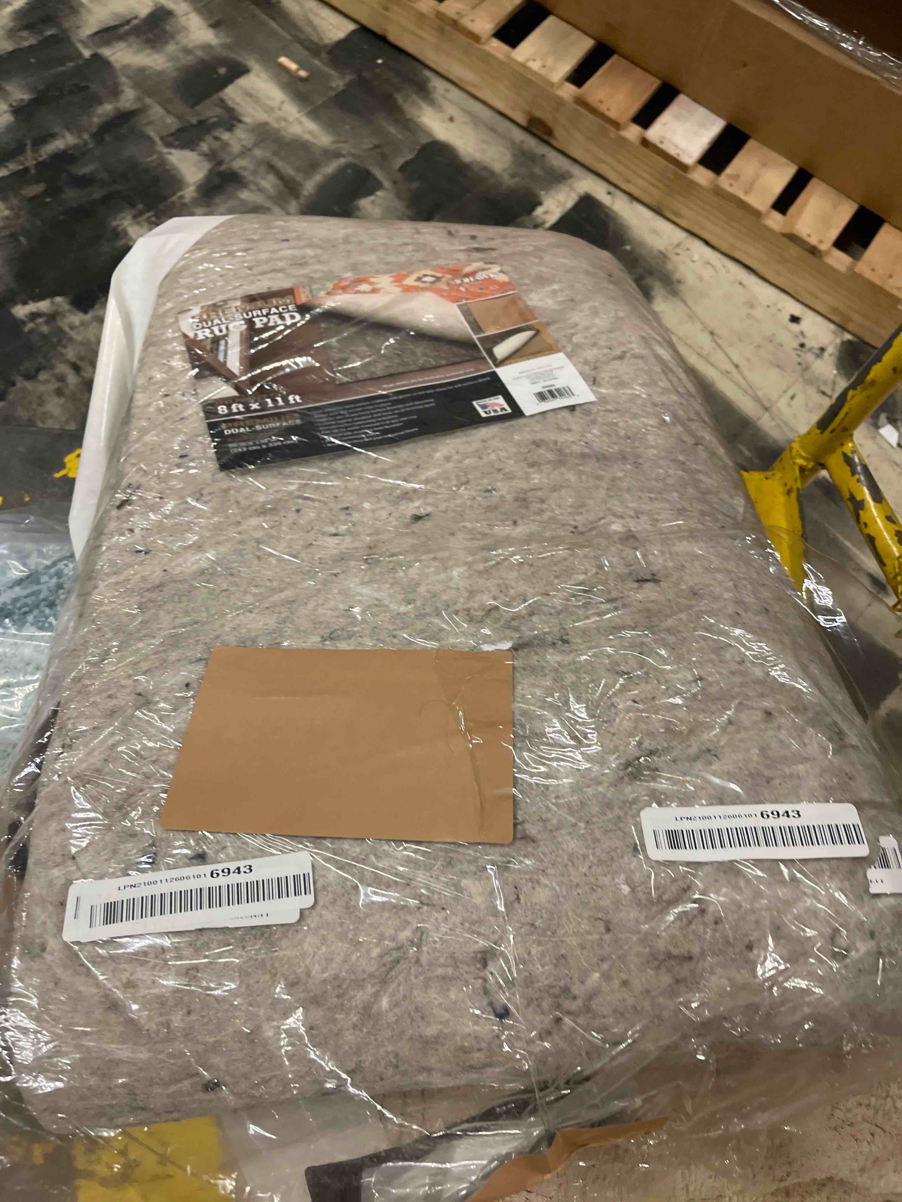 Condition photo showing New/Like New for mohawk home 8' x 11' non slip rug pad gripper 1/4 thick dual surface felt + rubber gripper - safe for all floors